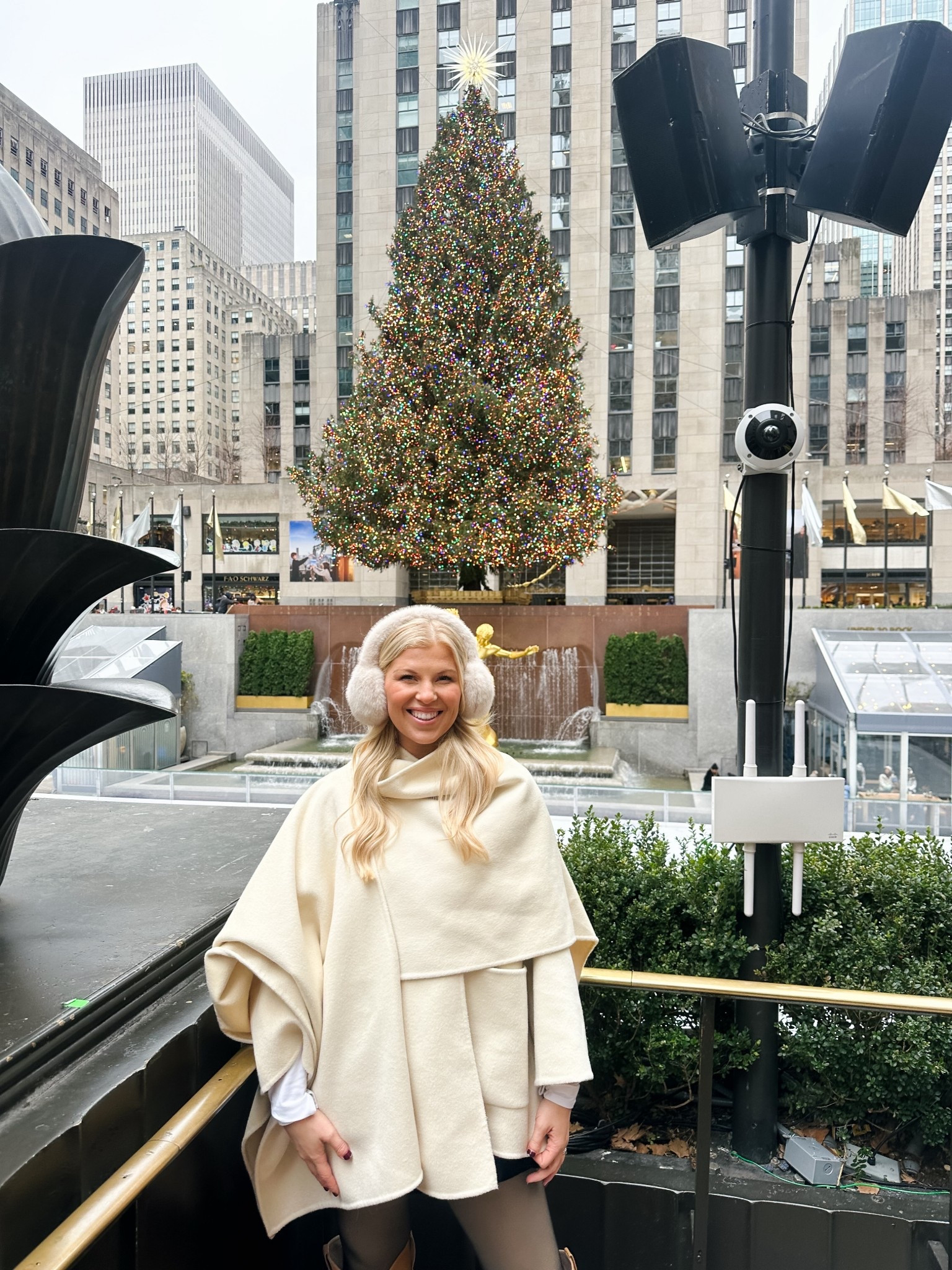 The most perfect wrap coat for NYC and Alabama winter bc I can detach the cape! Zara always has the best coats when we go!! 

#LTKSeasonal #LTKHoliday