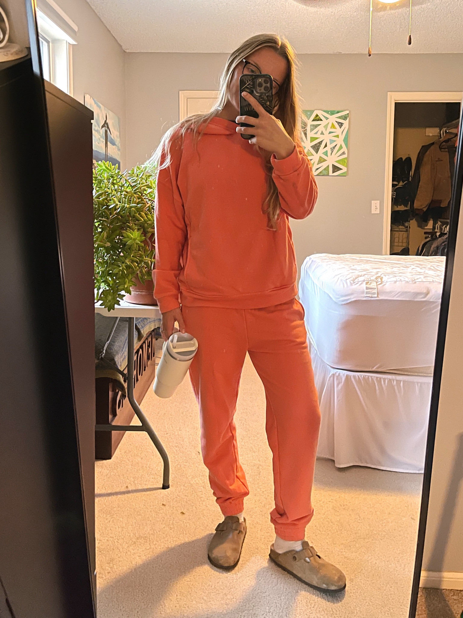 Cozy outfit for my coffee run!
The color of my sweat set is no longer sold, but linked is the same brand! :)

Sweat set, ootd, outfit inspo, winter fashion, comfy outfit, amazon finds, amazon fashion

#LTKFindsUnder50 #LTKStyleTip #LTKActive