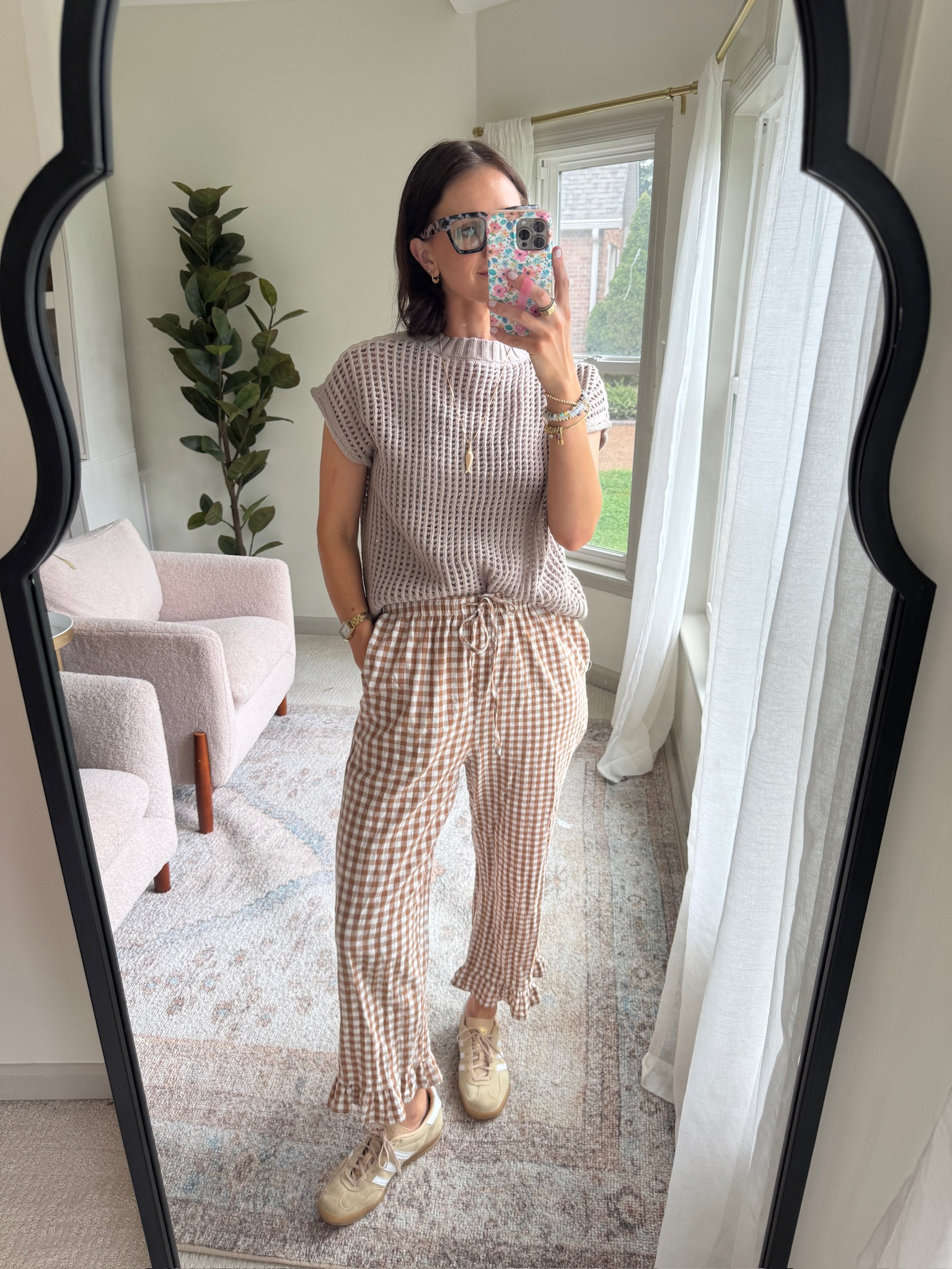 Such a good monochrome outfit!!

Tts: small

Adidas, Amazon sets, two piece sets, gingham pants, brown outfit, tan outfit inspo, Hallie Ragan

#LTKgrwm #LTKootd #LTKWorkwear