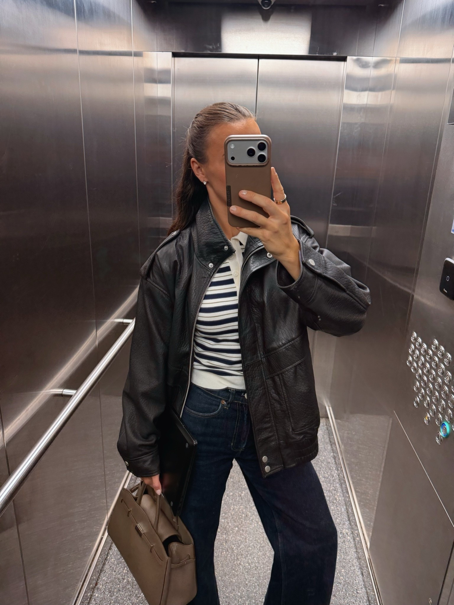 Outfit of the day 🤍

#LTKautumn #LTKstyletip #LTKjeans