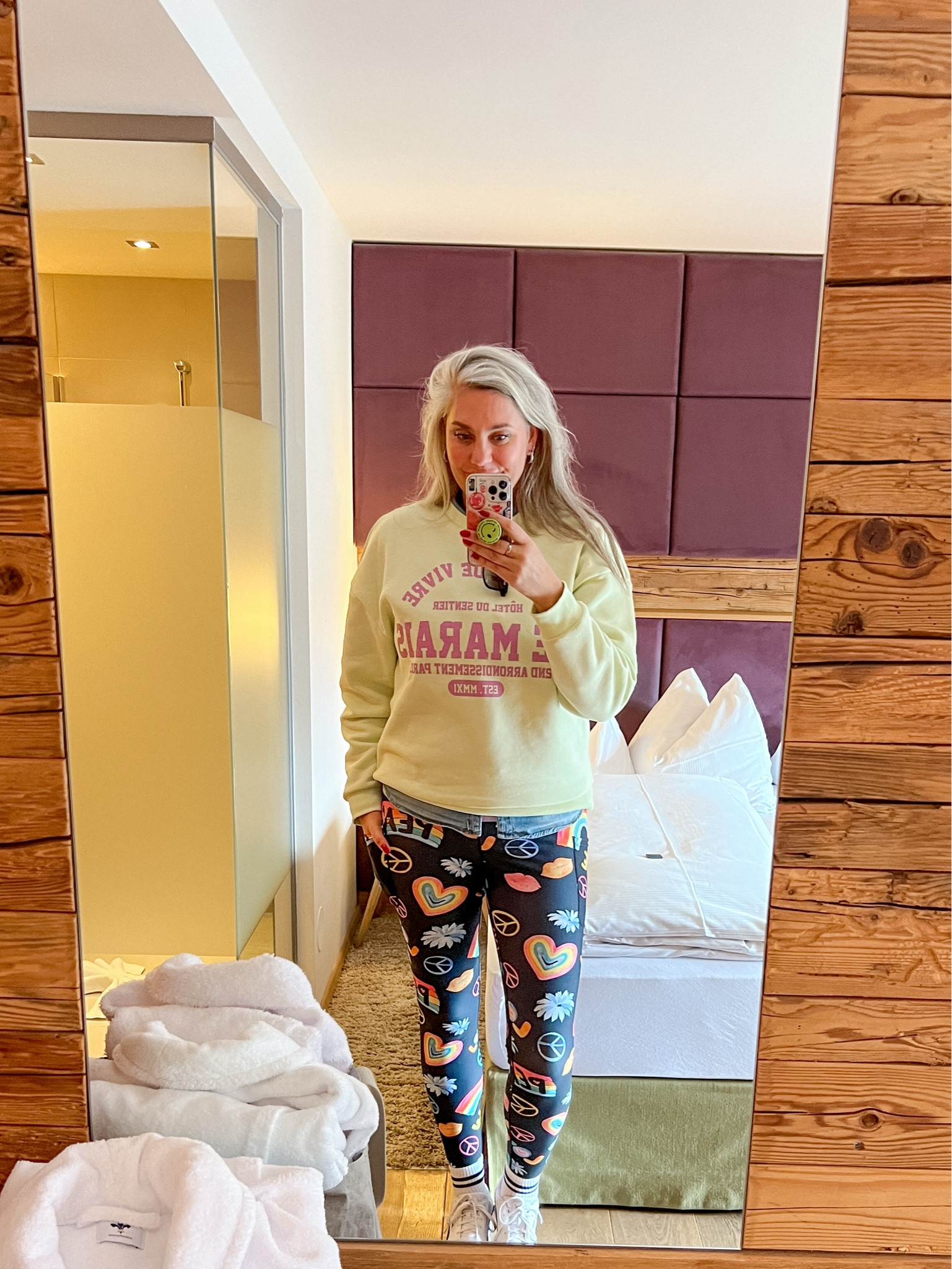 Ootd - Sunday. Travel outfit. Maya Freya leggings (M) paired with a yellow graphic sweatshirt from My Jewellery (L) and a men’s denim shirt over a lilac tank top. Crew socks and white puma sneakers. 



#LTKnederlands #LTKtravel #LTKeurope