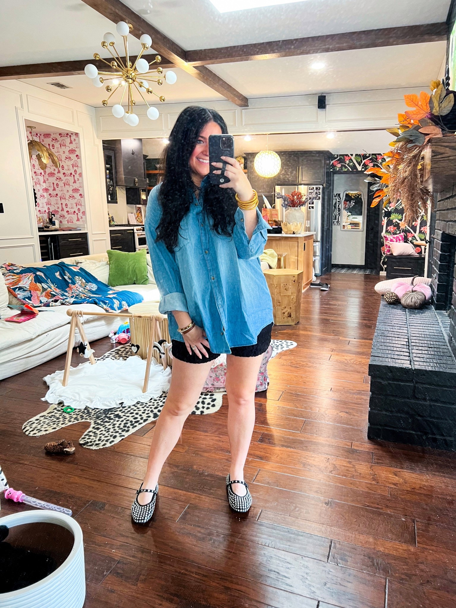 Mom outfit fall basics 90s denim button down sweater shorts flats target old navy Amazon 

#LTKShoeCrush #LTKStyleTip #LTKFindsUnder50