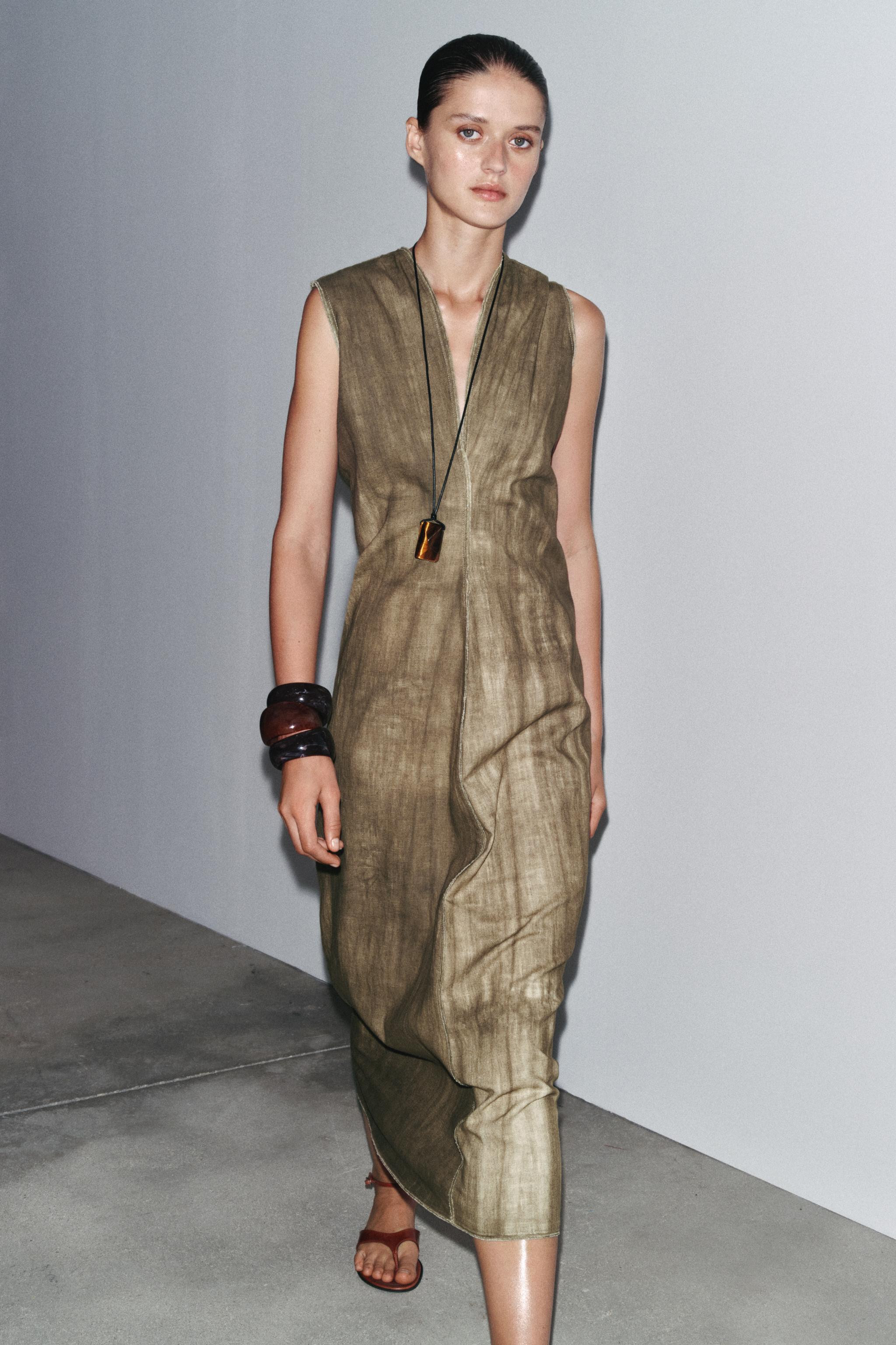 LEATHER TOE POST SANDALS | Zara UK