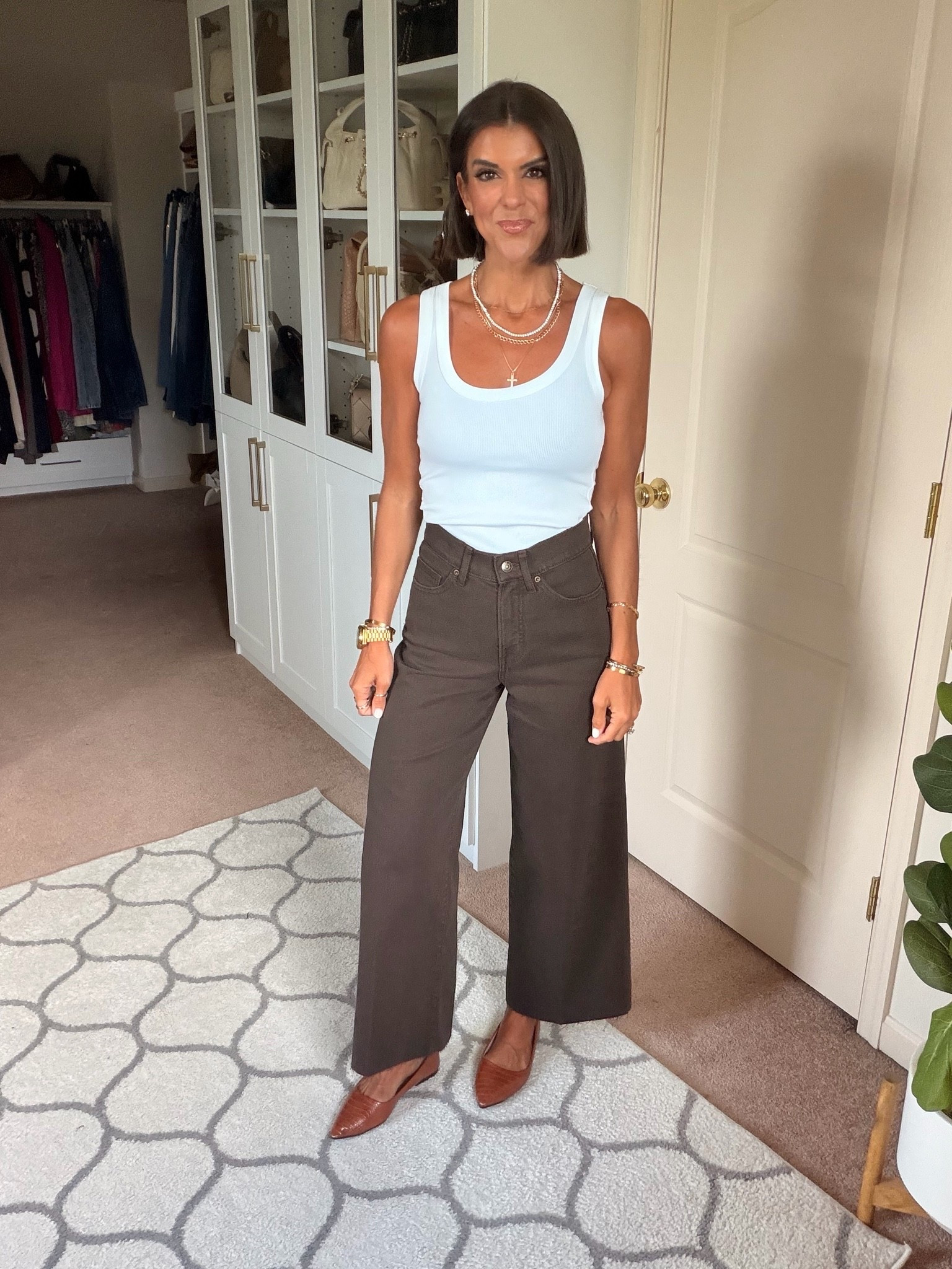 I’m obsessed with these new brown @Express jeans! On sale! I’m 5’5 and in size 0
Size xs in @zsupplyclothing tank

#LTKSaleAlert #LTKselfcare #LTKootd