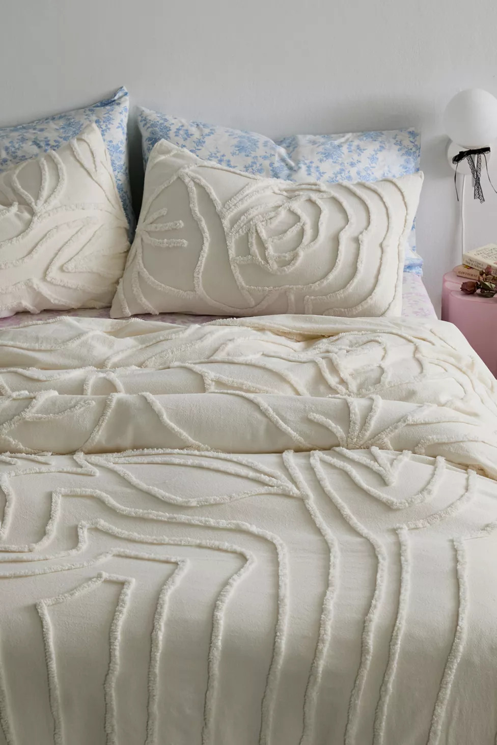 Rose Tufted Duvet Cover | Urban Outfitters (US and RoW)