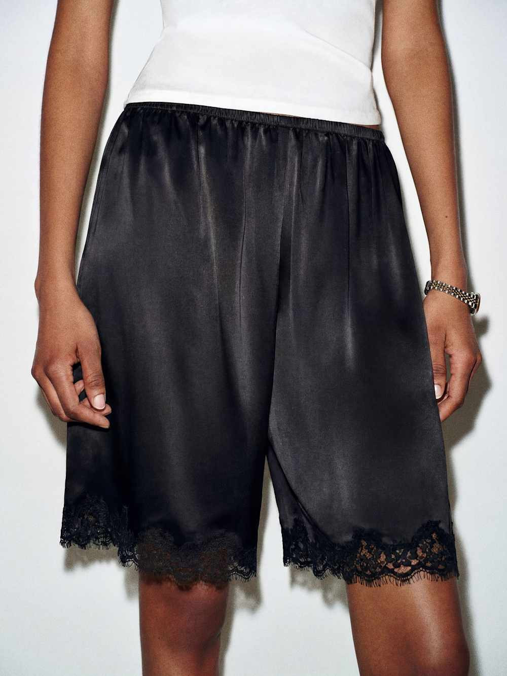 Clara Silk Bermuda Short | Reformation (Global)