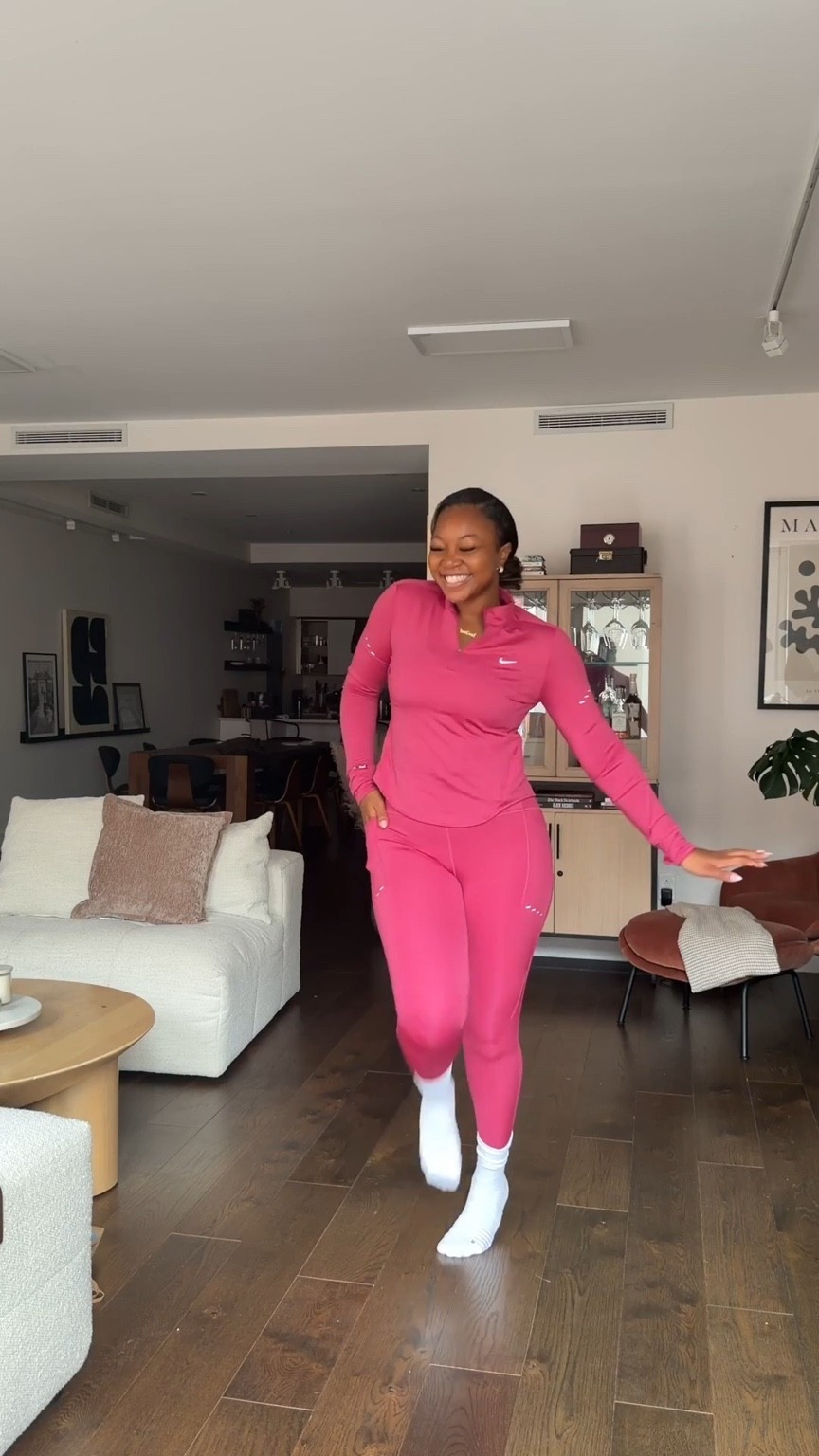 Medium tops and large bottoms! 

#LTKActive #LTKfitnessgoals #LTKmorningroutine