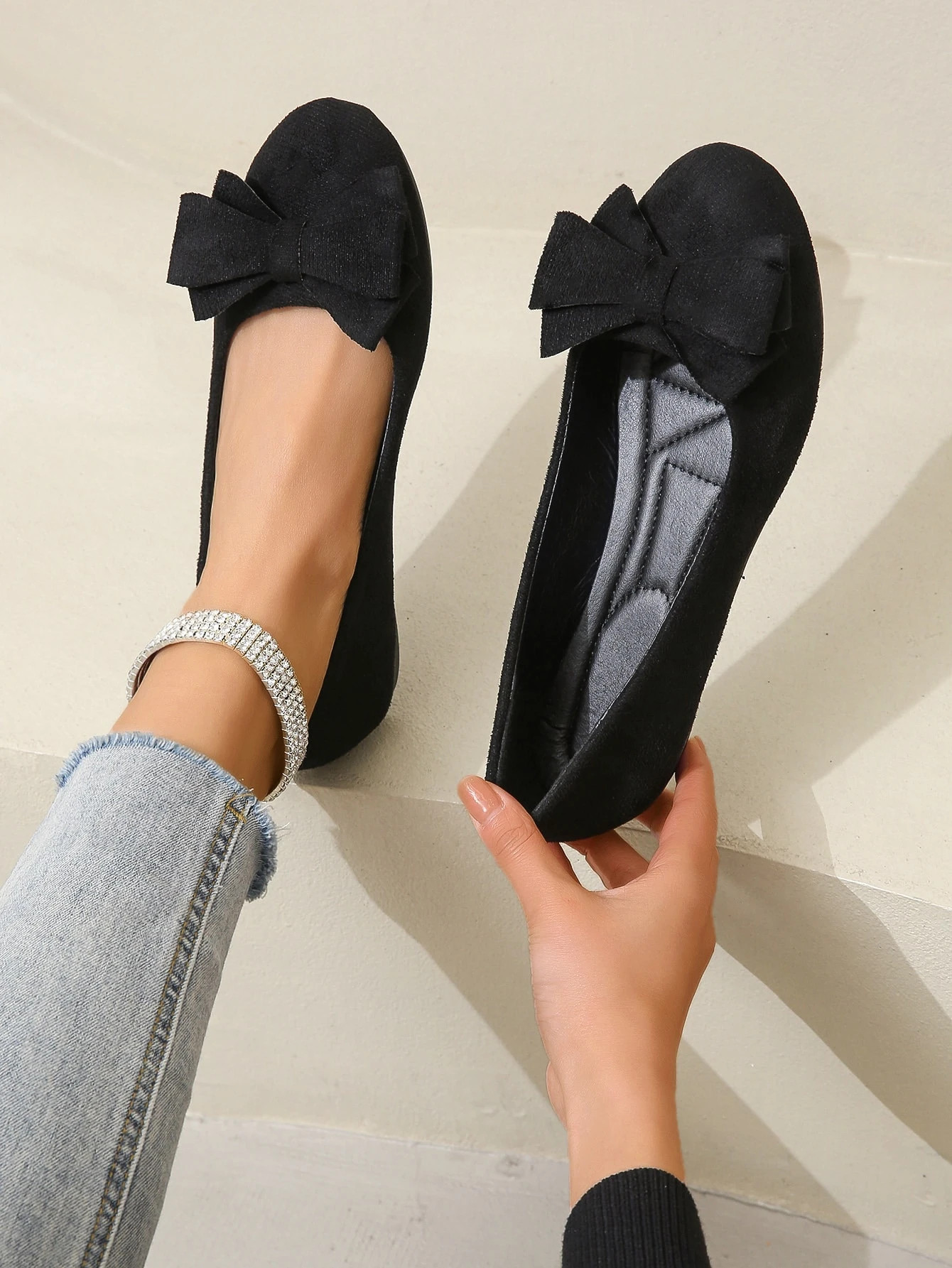 Women Black Bow Decor Flats, Preppy Round Toe Ballet Flats | SHEIN