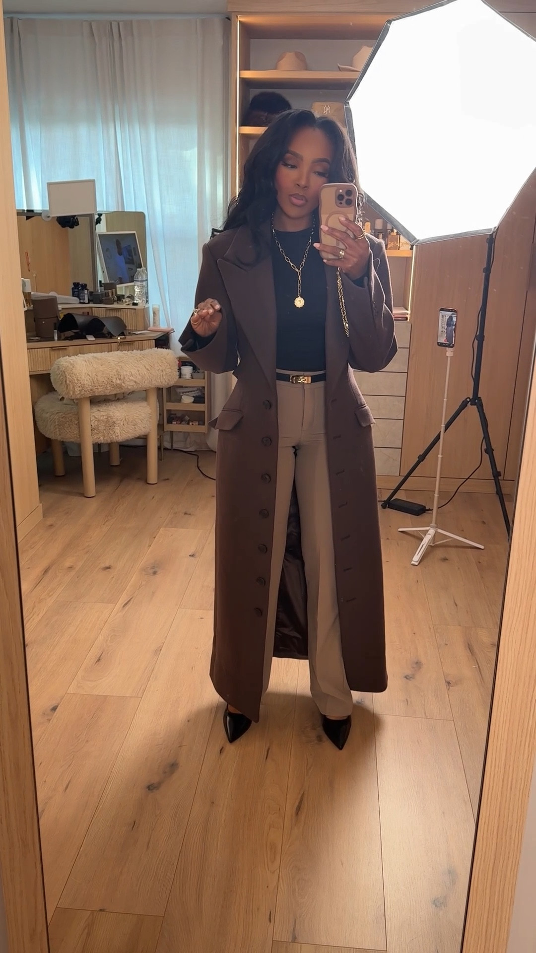 ✨ Polished layers with a timeless, elevated feel.
A tailored brown coat instantly sharpens this neutral base, paired with sleek trousers, a fitted black top, and pointed-toe heels for a clean, confident silhouette. Effortless, refined, and perfect for cooler days when you still want to look put together.

Perfect for workdays, meetings, dinner plans, or city outings.

📏 Sizing: Coat (Small) • Top (Small) • Pants (27 Long) • Heels (TTS)  
Measurements: 5’4” · 138 lbs · 34D · 27” waist · 40” hips

Save this post for easy outfit inspiration you’ll reach for again.

chic neutral outfit, brown coat outfit, elevated everyday style, modern workwear look, fall winter layering outfit, polished minimal fashion.

Follow me on Instagram and YouTube @kirasfashionfinds