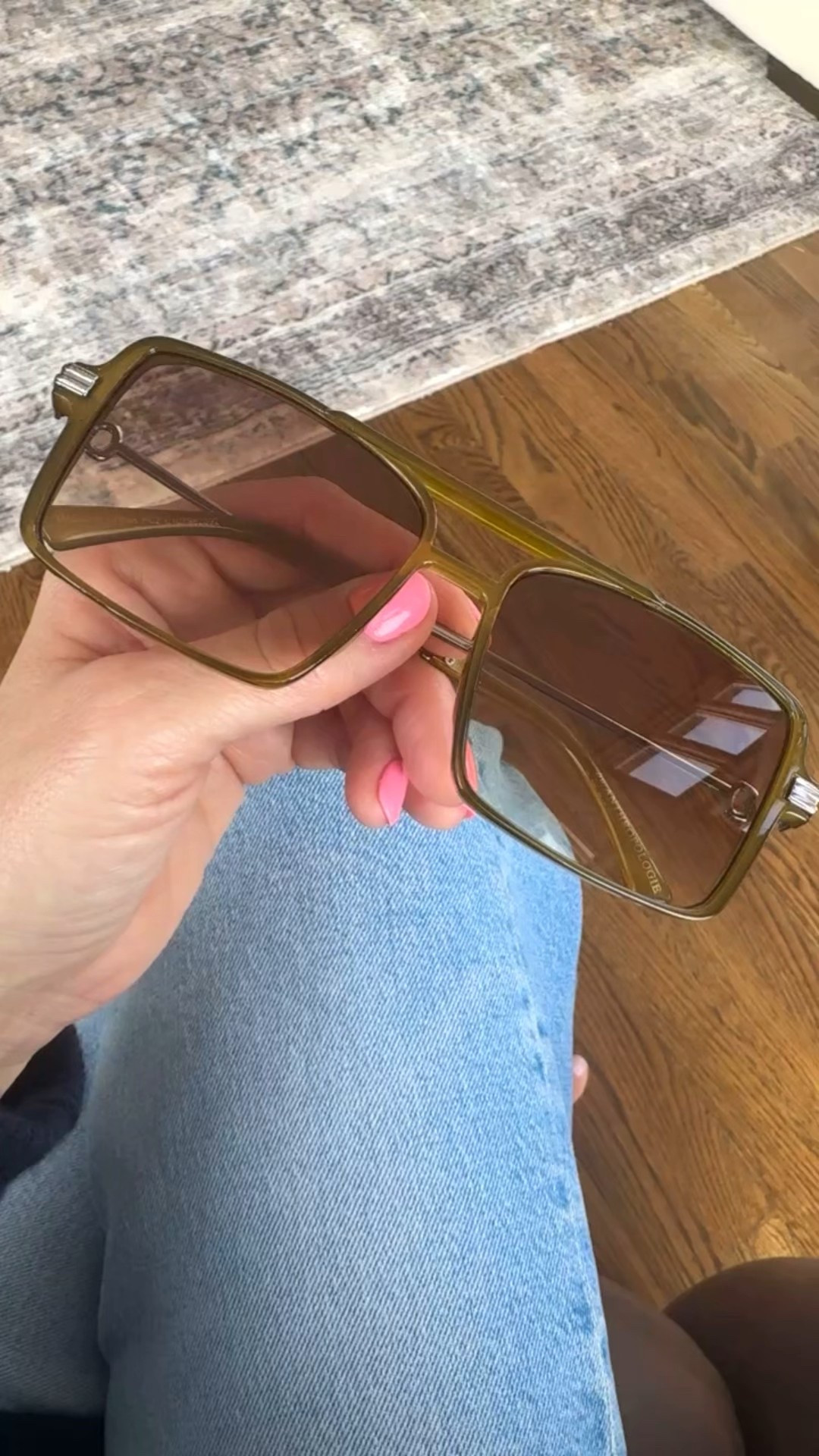 Light lenses and a pretty chartreuse frame. 🙌🏻🙌🏻


#LTKSeasonal #LTKOver40 #LTKmomlife