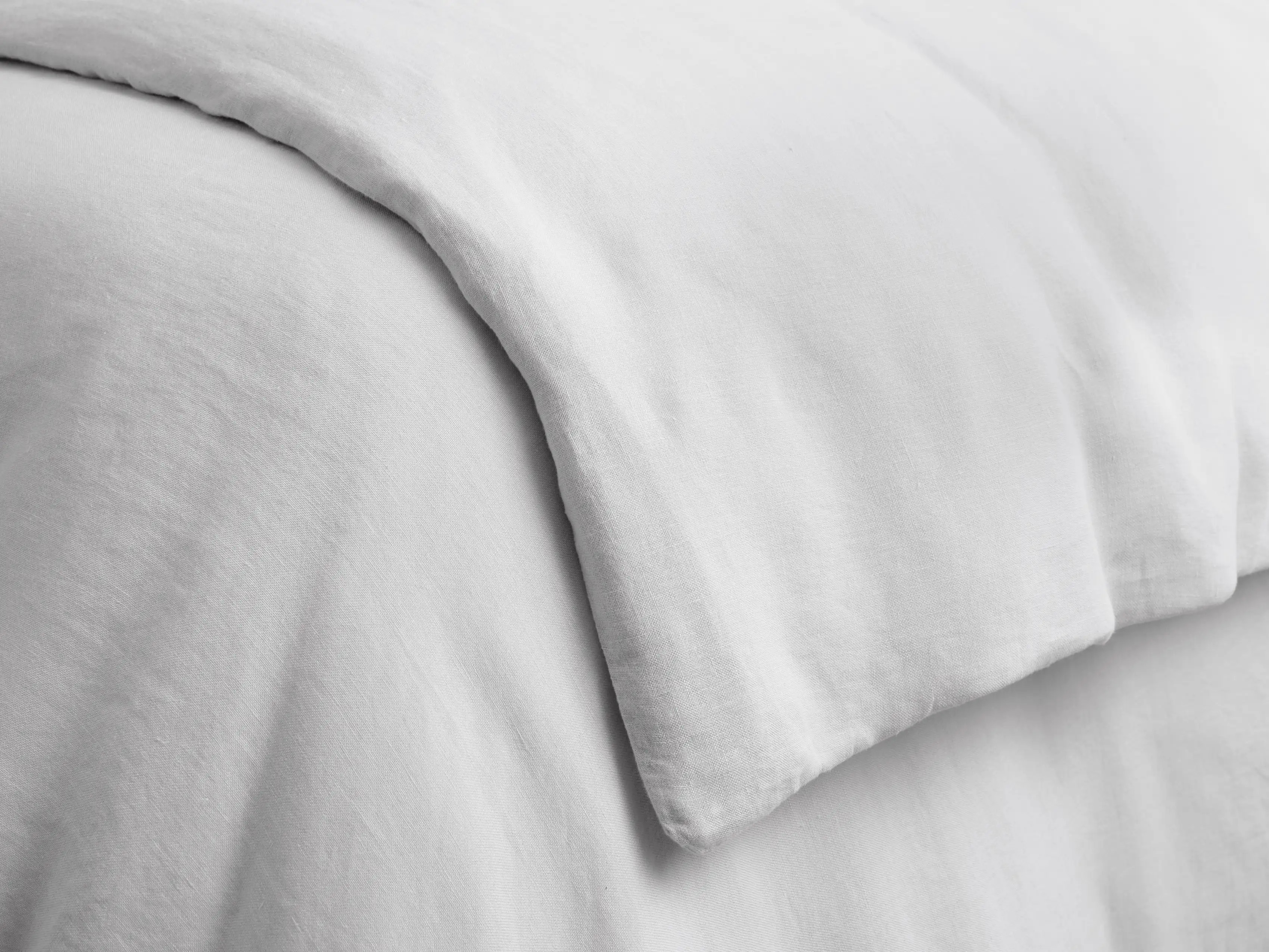 Italian Garment-Dyed Linen Duvet | Arhaus