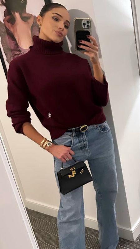 The requests keep pouring in for me to recreate the chic looks seen on Olivia Culpo and this one was definitely a fan favorite! You can get her look @saks with this beautiful deep red turtleneck sweater, leather skinny belt, peep toe pumps and straight leg jeans It is all linked for you on my LTK page @CelebStyleGuide in the @shop.ltk app linked in my profile   #saks #sakspartner  #oliviaculpo #oliviaculpostyle #CelebrityStyle#Celebritystyleexpert

#LTKitbag #LTKstyletip #LTKshoecrush