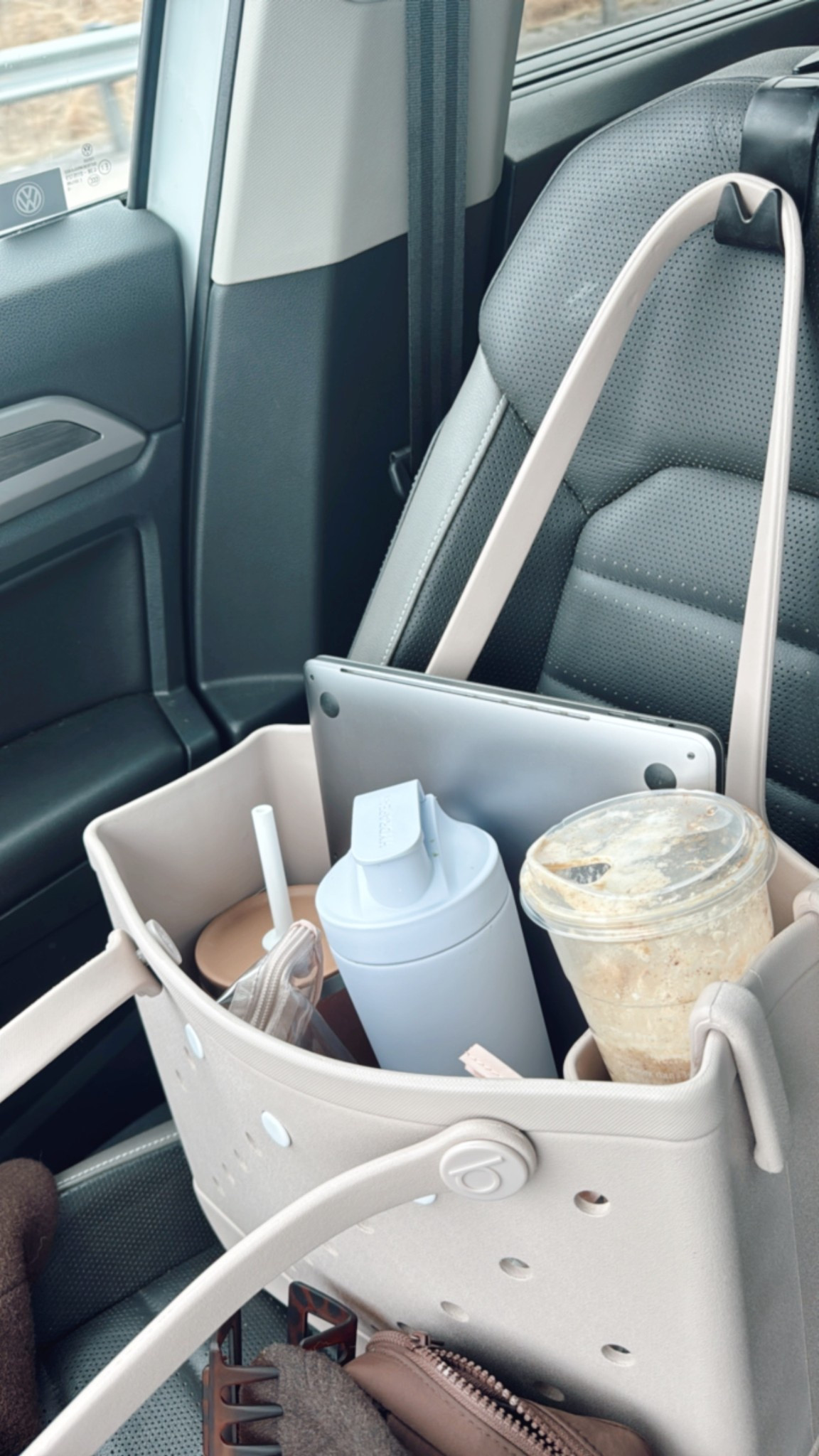 My not-working-from-home packing 

#LTKspring #LTKcanada