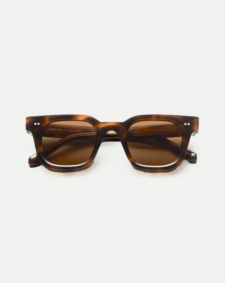 04 Sunglasses | Veronica Beard