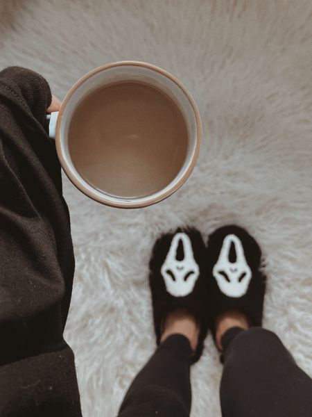 For all my year round spooky lovers. Always obsessed with these ghostface slippers 

#LTKfindsunder50 #LTKfindsunder100 #LTKstyletip