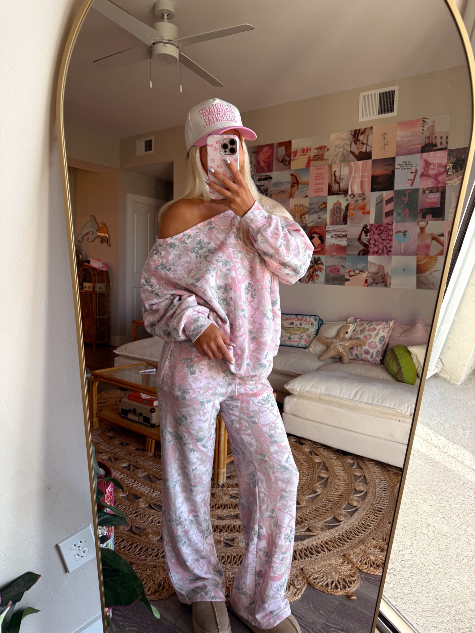 I am completely obsessed with the viral pink camo set from target it is so soft and comfy. I got size small sweatpants and a medium sweatshirt for more oversize look it’s the comfiest outfit🩷🌷🎀

Let me know what your favorite pink camo is. I know Hollister and Walmart both have super good options right now too!!!

#LTKFindsUnder100 #LTKTravel #LTKootd