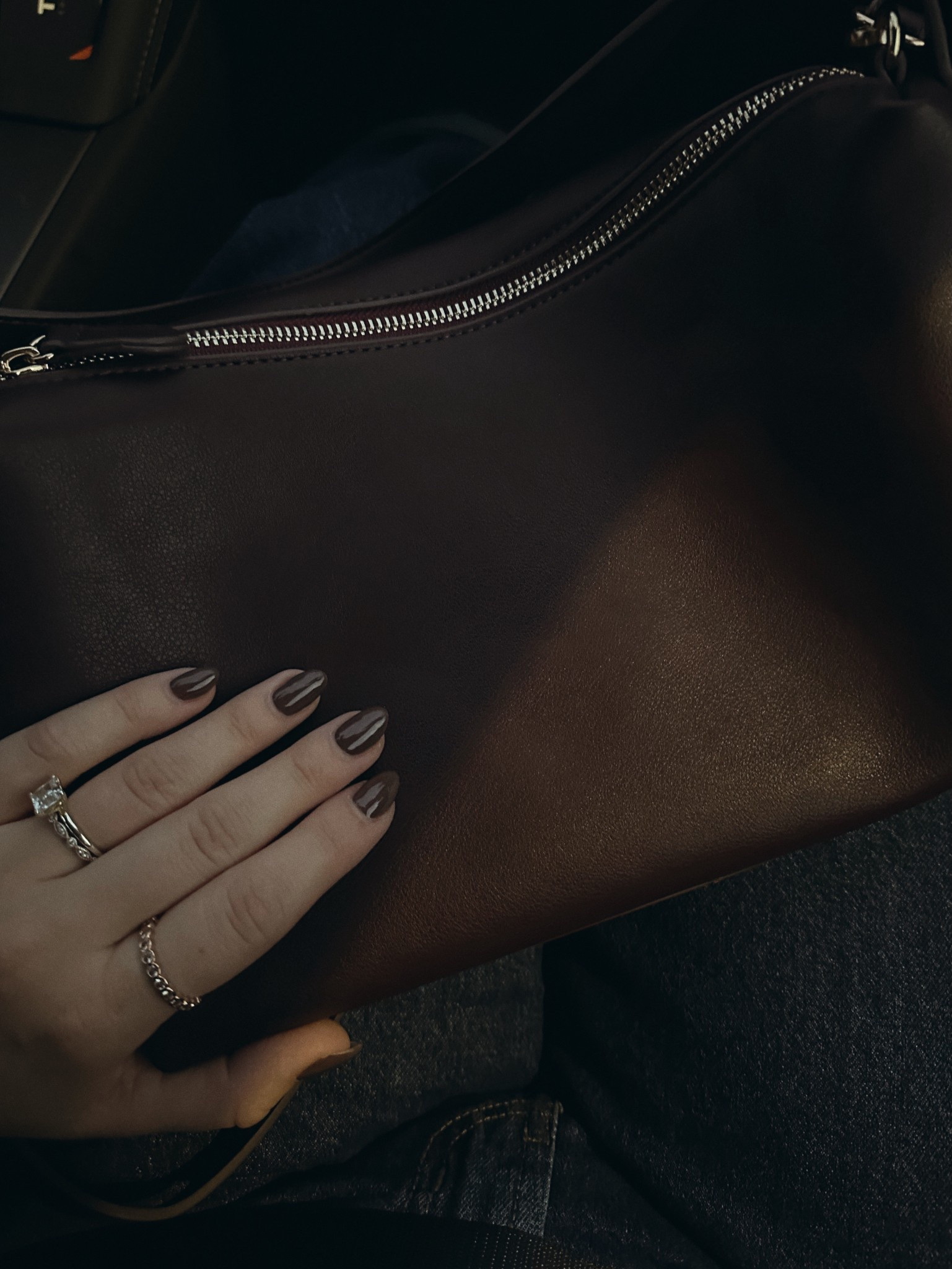 beautiful burgundy/brown purse from old navy!! perfect for running errands or a night out🤎✨

fall purse, fall bag, old navy fall bag, old navy fall purse 

#LTKItBag #LTKSeasonal #LTKFindsUnder50