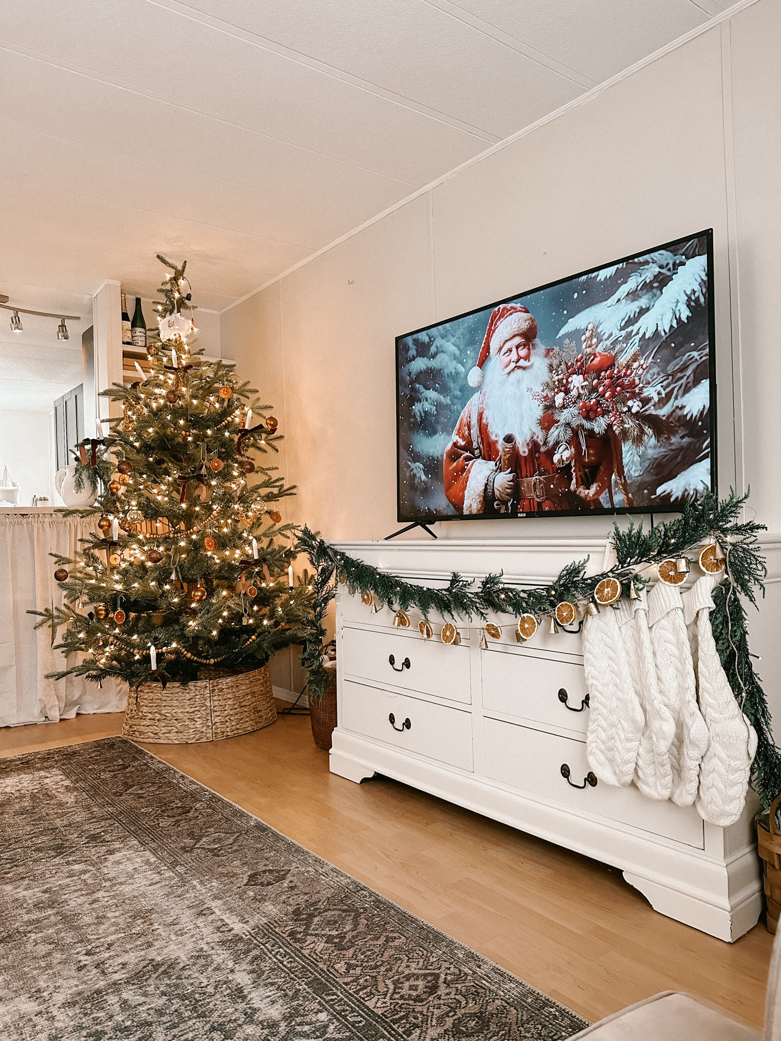 Cottage Christmas decor 

#LTKhome #LTKHoliday #LTKSeasonal