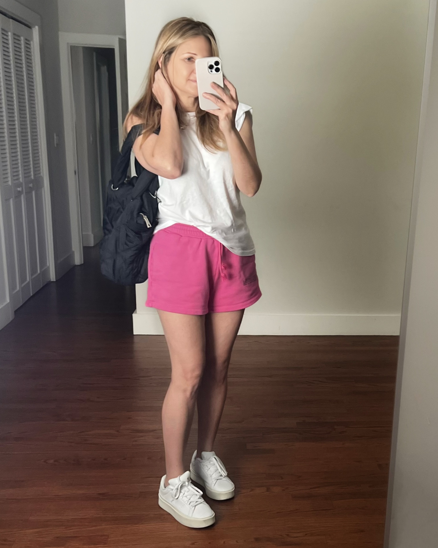 Totally comfortable athleisure outfit today. I’m wearing:

• Pangaia 365 sweatshorts in fuchsia pink 
• Michael Stars muscle t-shirt
• Zara quilted black tote bag
• Adidas Stan Smith Bonega white on white platform sneakers



#LTKSeasonal #LTKstyletip #LTKFitness