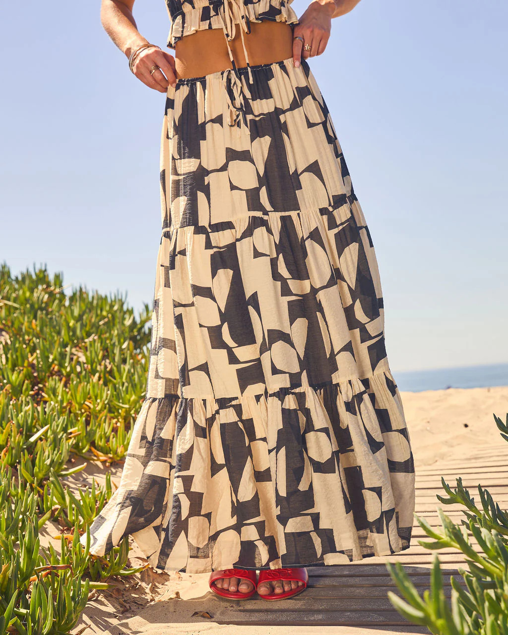 Weekend Wanderer Abstract Print Maxi Skirt | VICI