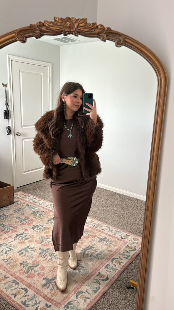 medium in both! 

Amazon, western style

#LTKgrwm #LTKMidsize #LTKootd