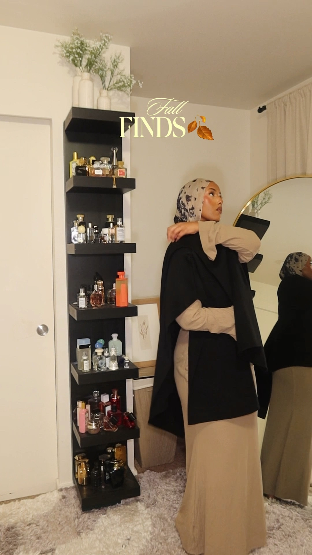 The perfect cape for Fall✨

#LTKSeasonal #LTKFallSale #LTKNYFW