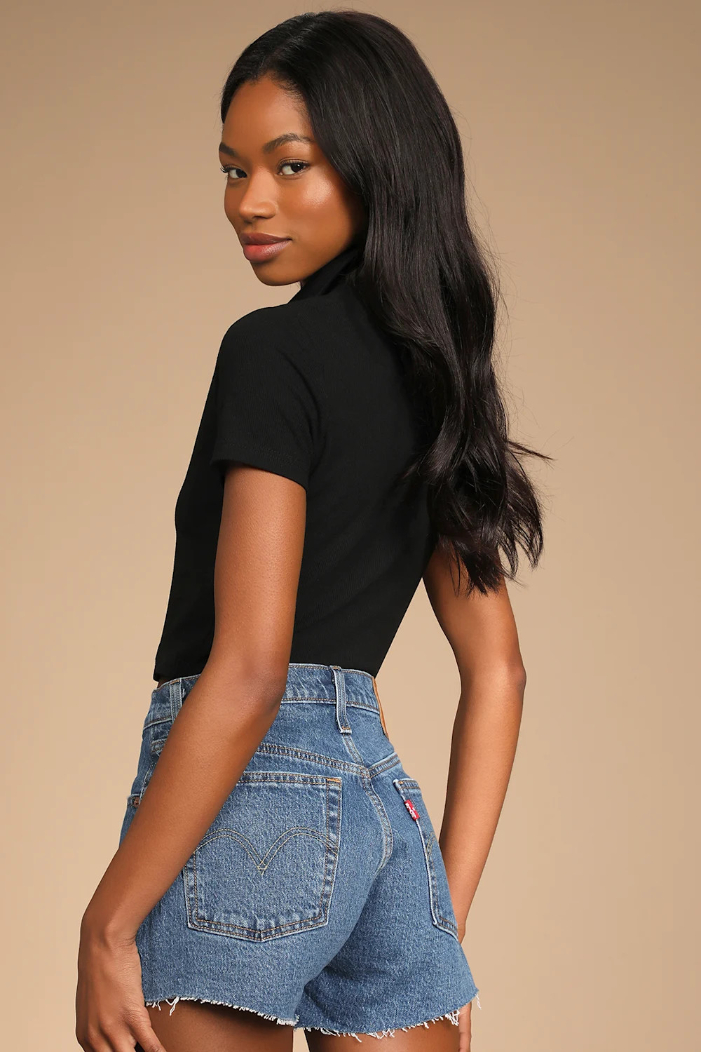 501 Original High Rise Medium Wash Cutoff Denim Shorts | Lulus (US)