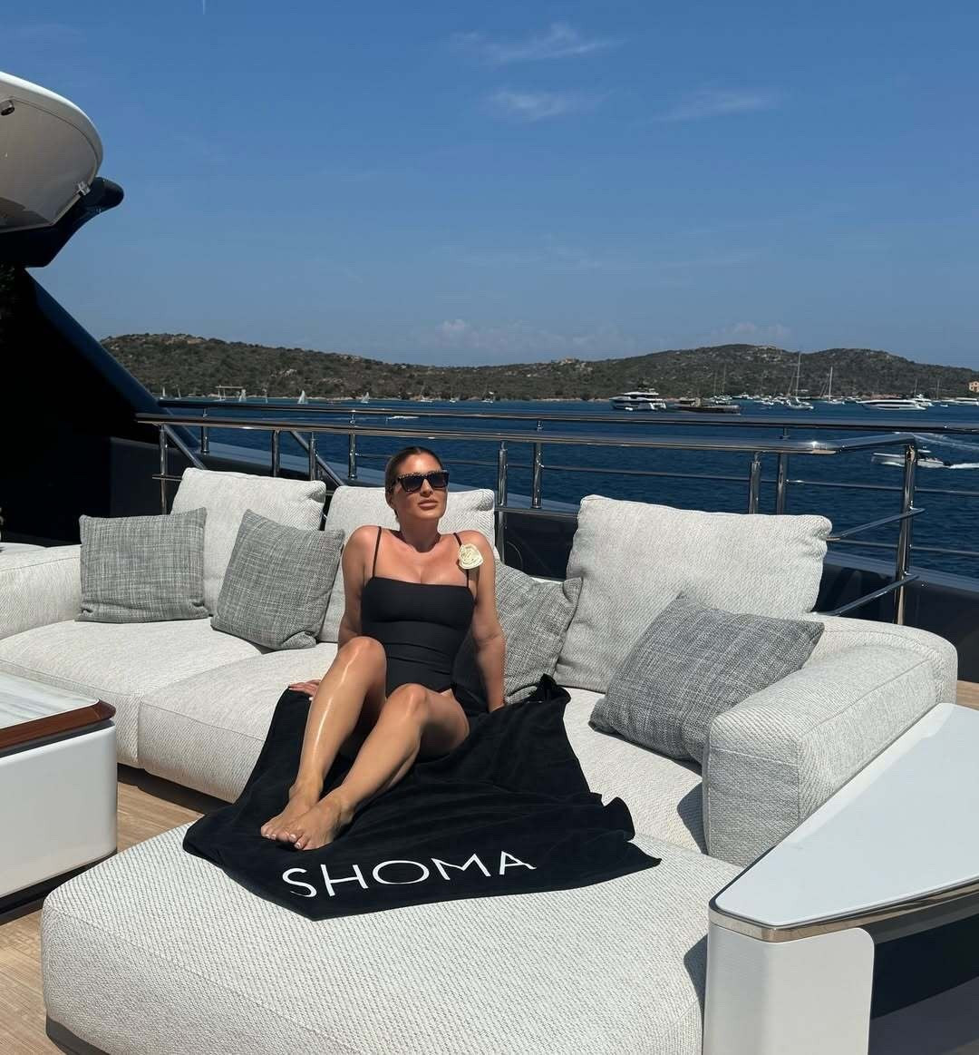 Two things I’m counting down to: this year’s summer trip … and RHOM next week but I’m not going to lie, one of them makes me a little nervous 😳 I’ll need team shoji with me all the time 💕

My black and white rose swimsuit is sold out but I found similar styles I love!

#LTKTravel #LTKSwim #LTKStyleTip