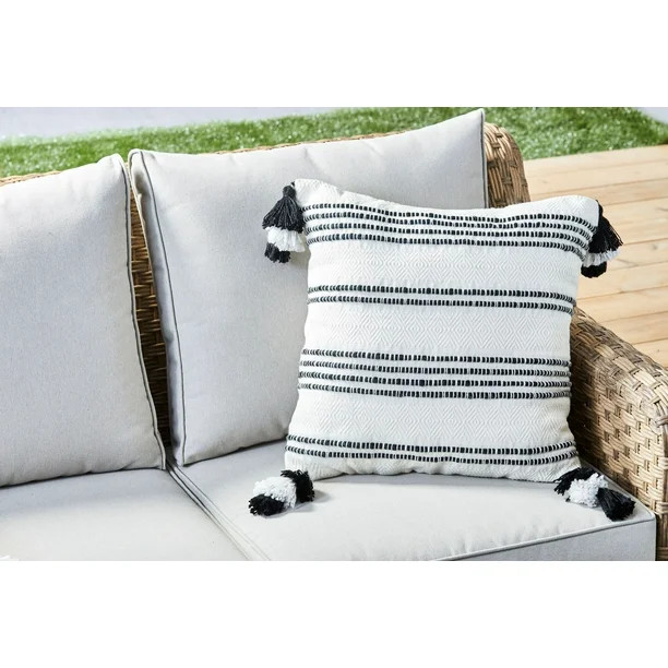 Better Homes & Gardens B&W Stripe Square OD Throw, 21" x 21" | Walmart (US)