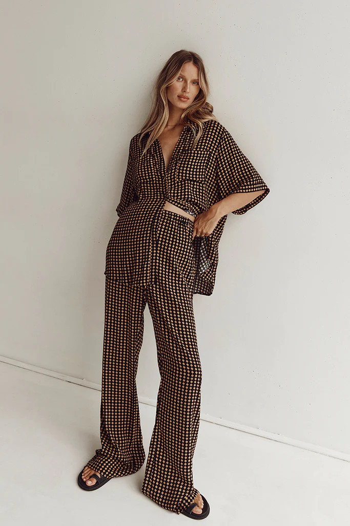 MILA CARAMEL DRAWSTRING PANT | DISSH