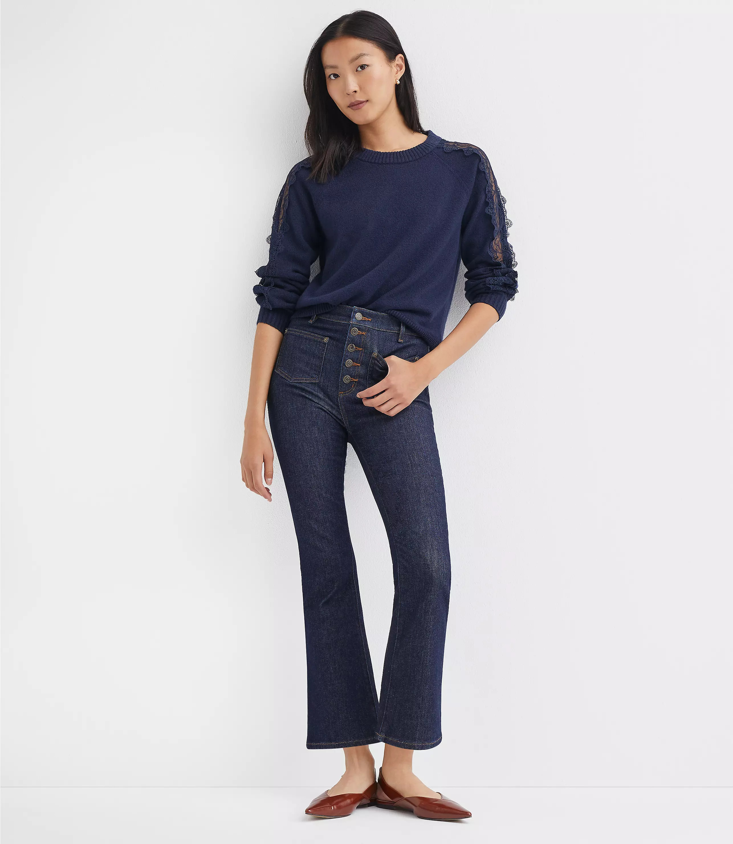 Patch Pocket High Rise Kick Crop Jeans in Classic Rinse Wash | LOFT