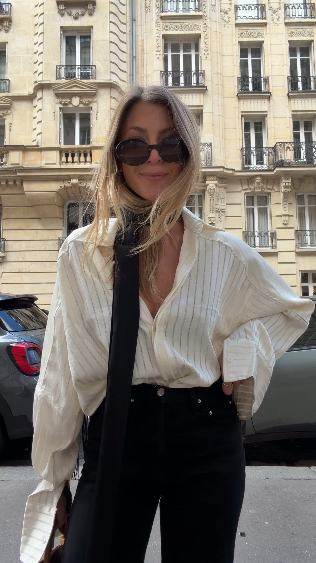 Paris look TOTEME jeans wakakuu fringe scarf

#LTKeurope #LTKspring