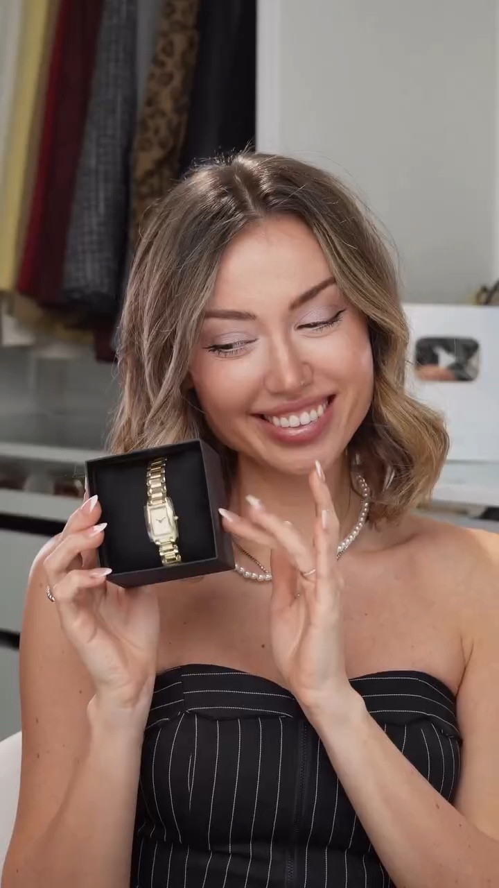 Love at first sight @coach ❤️ thank you @doru.vd 
I never did unboxing videos with products I bought myself 😅 should I do more like this?
#unboxing #coach #coachwatch