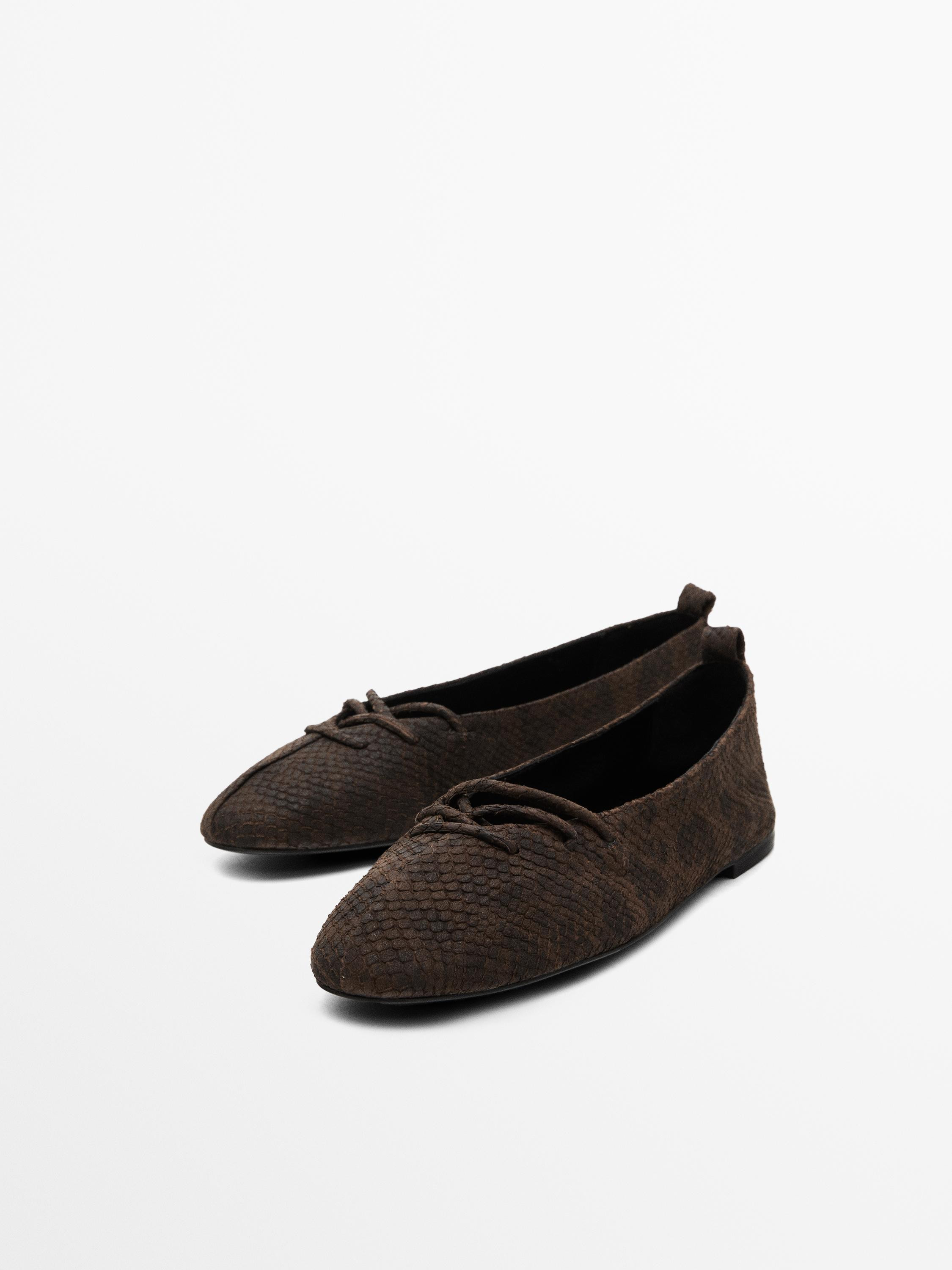 Lace-up printed ballet flats
    
 £119.00  -25%  £85.95 | Massimo Dutti UK