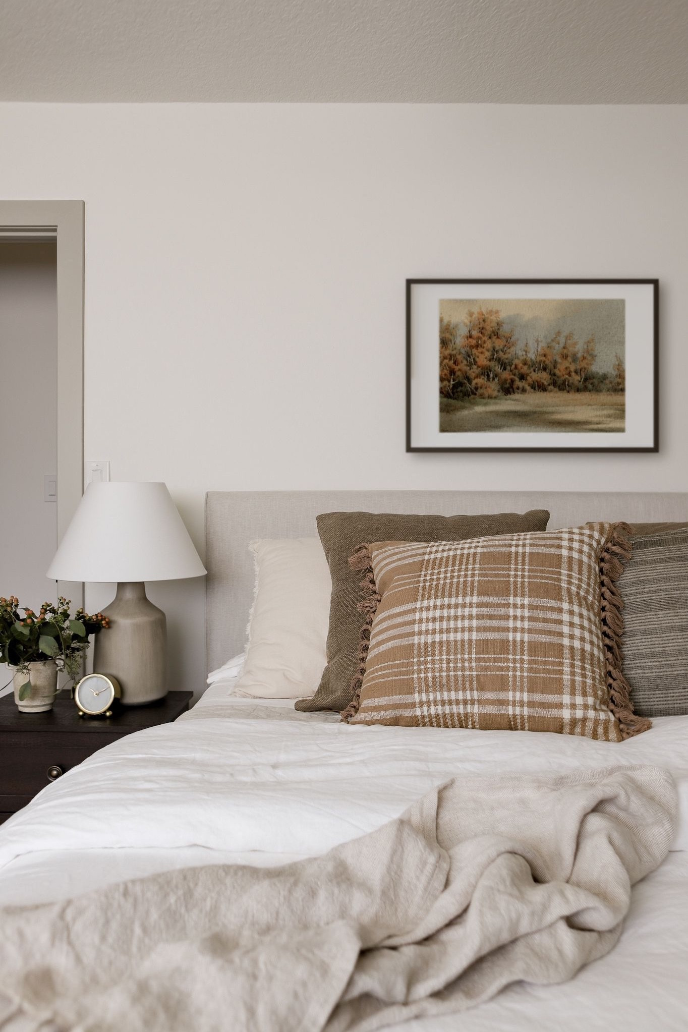 Fall bedroom decor! 

#LTKunder100 #LTKhome #LTKSeasonal