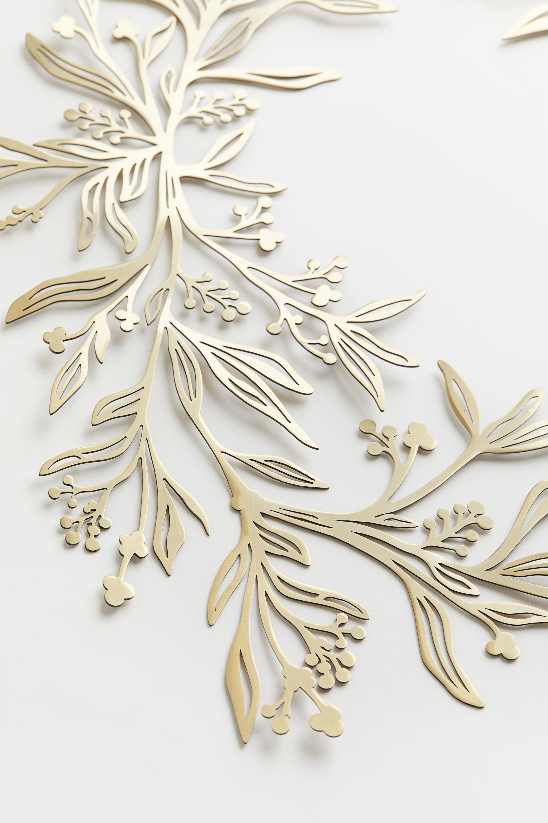 Metal Mistletoe Wreath - Gold-colored - Home All | H&M US | H&M (US + CA)