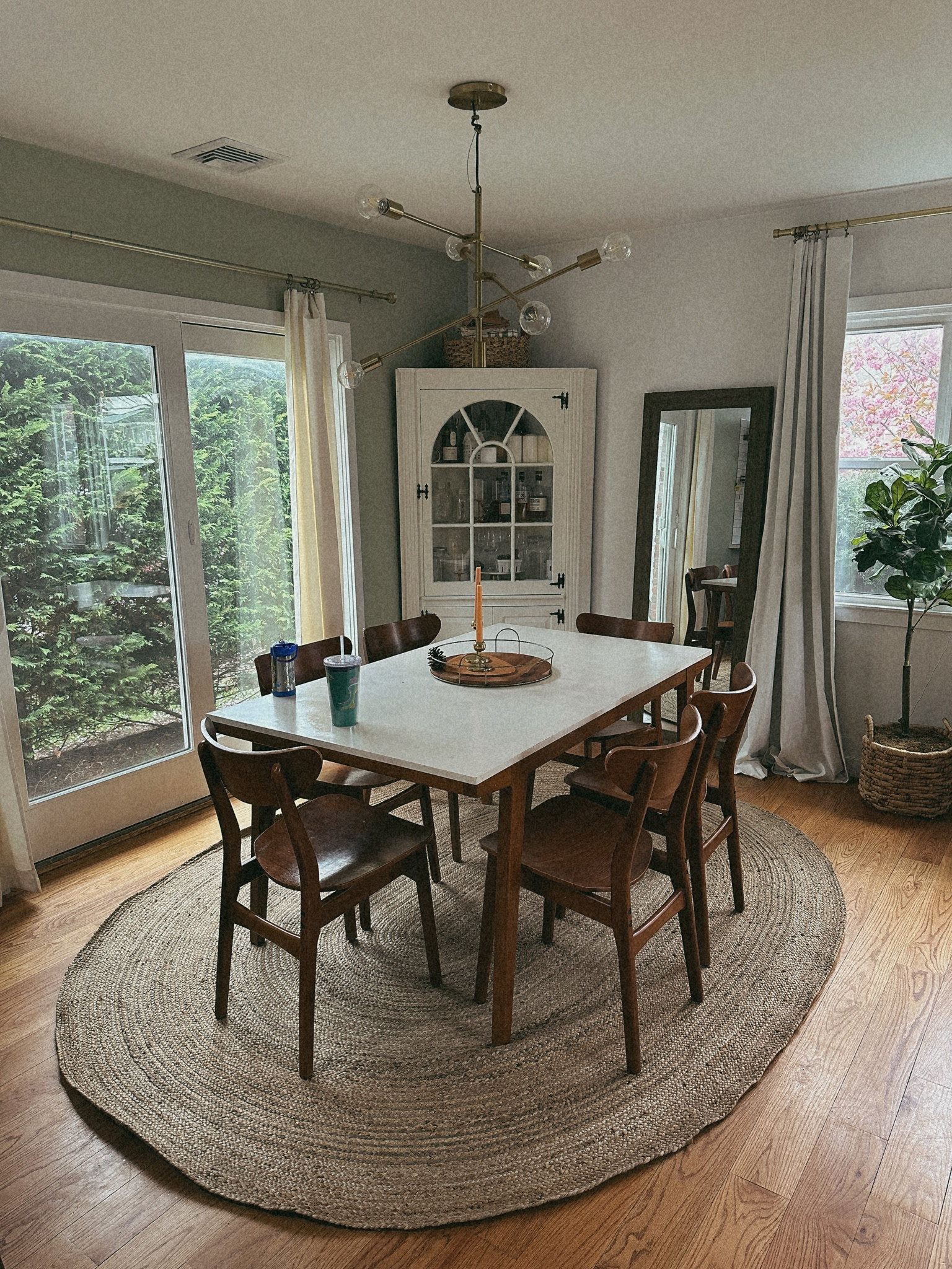 New jute rug! And links to my west elm dining room set 

#LTKFind #LTKhome #LTKeurope