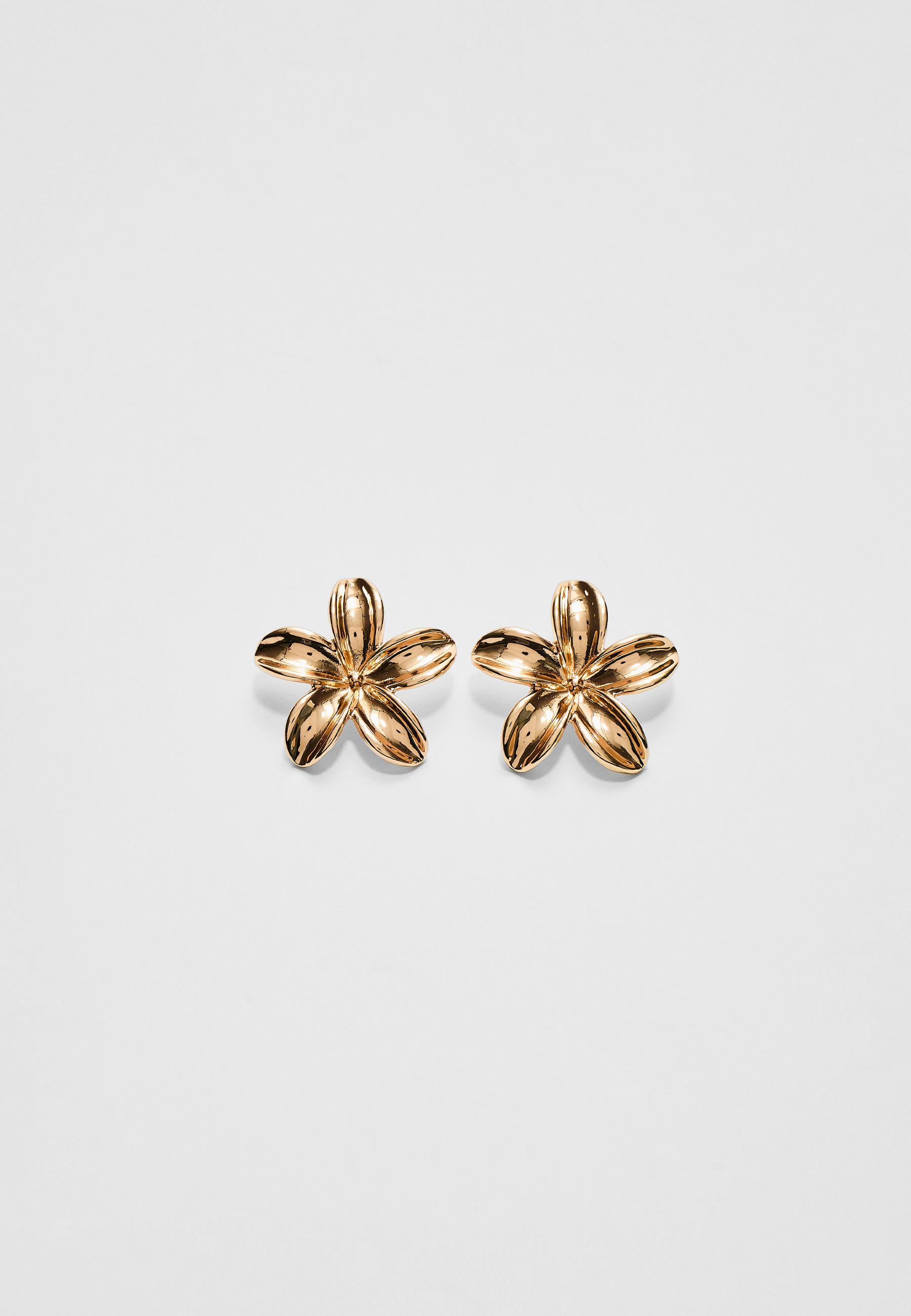 Flower earrings | Stradivarius (UK)