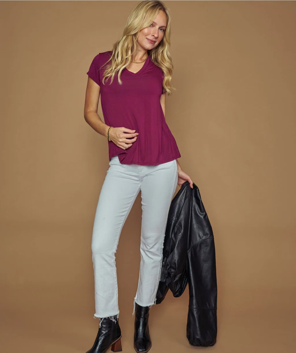 The Vera V-neck Short Sleeve Tee with Built-in Bra | Shebird