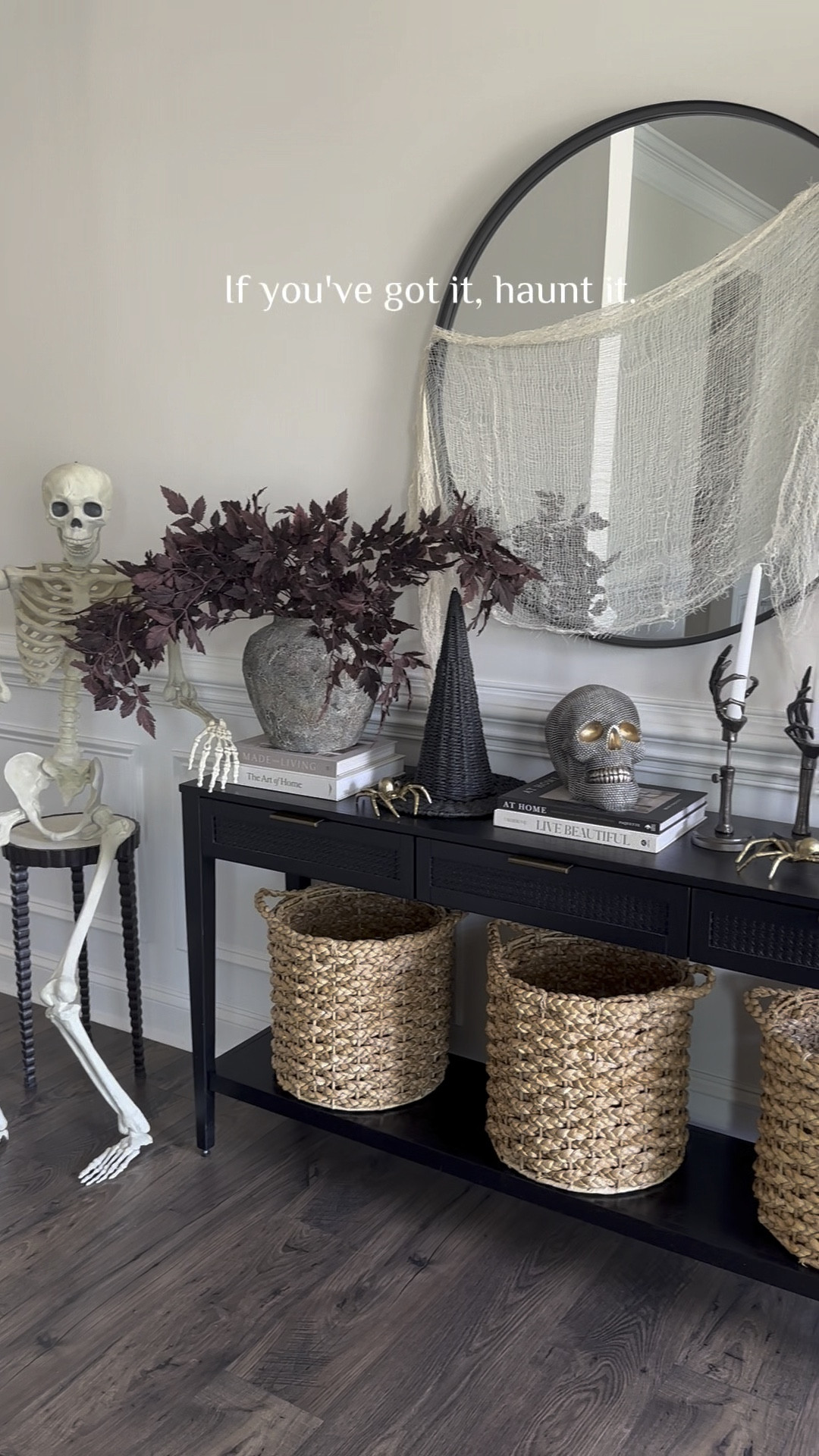 Halloween decor 




Halloween, Halloween decor, Halloween ideas ,

#LTKHome #LTKVideo #LTKSeasonal
