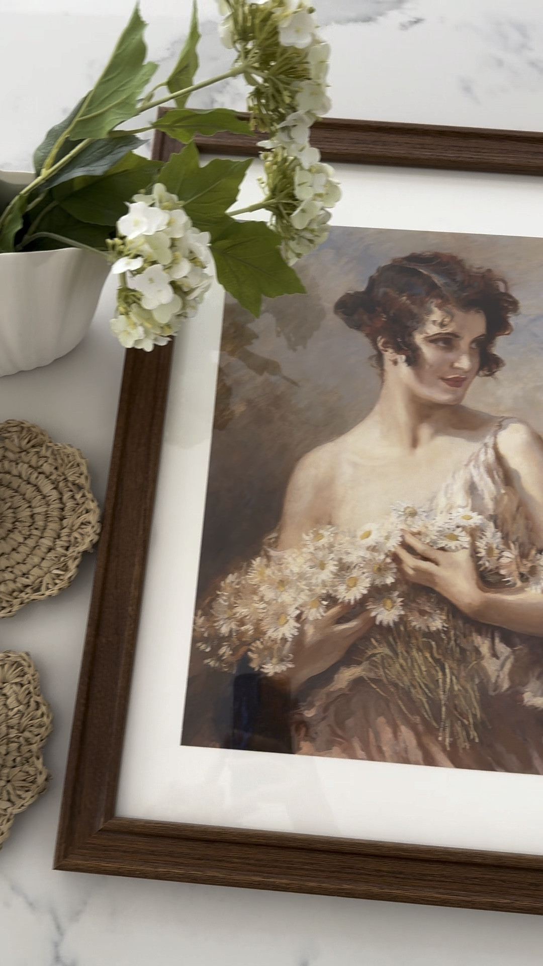 #ad Shopping @Etsy is essential for finding those special pieces that make your home feel more curated! These are some new favs I am LOVING! #etsy #etsycreatorco

#LTKHome #LTKVideo