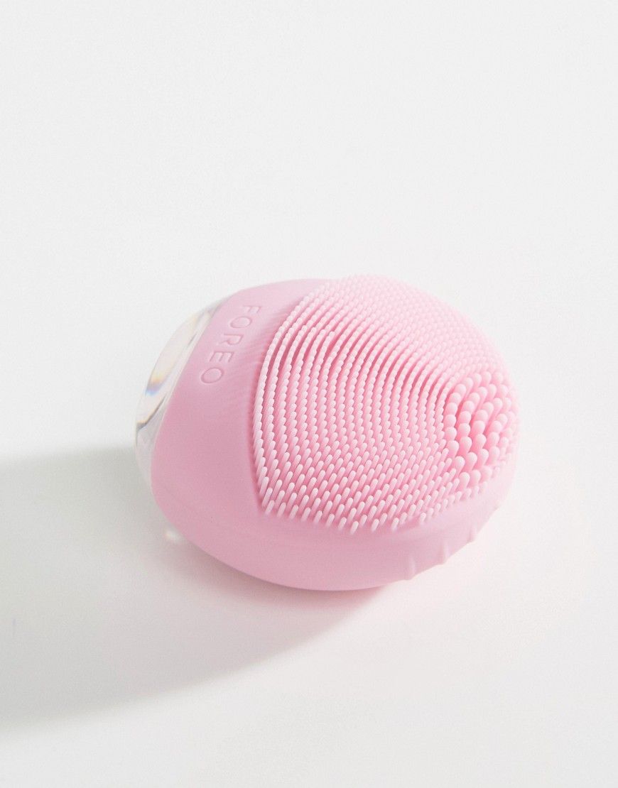 Foreo Luna Go Sonic Cleansing Brush - Normal Skin - Pink | ASOS US