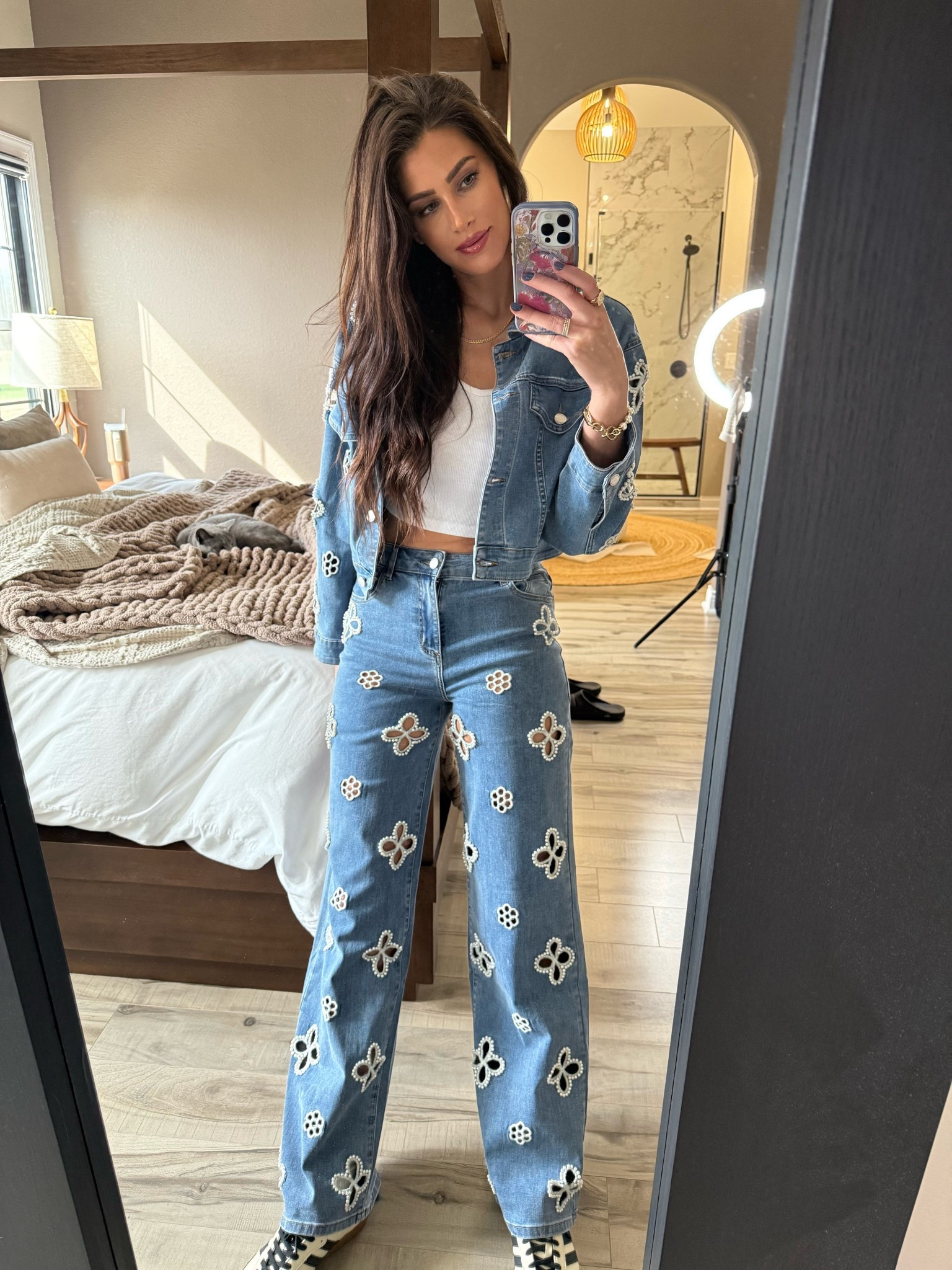 This set (in all colors) is 30% off today! True to size and so comfortable the jeans have such a good stretch to them! #sale #thenolishop @The Noli Shop #springfit 

#LTKSeasonal #LTKootd #LTKSaleAlert