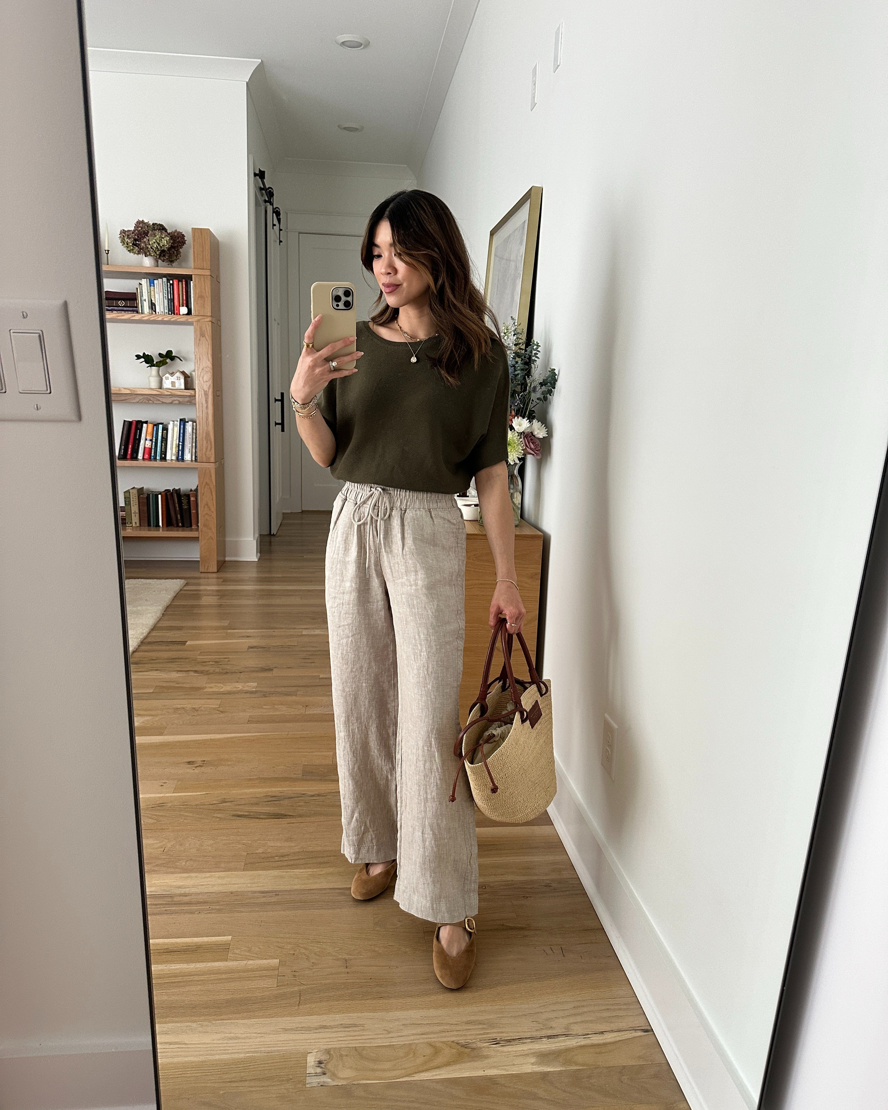  Sizing info:
• pants size XS in a 28inch inseam  
• top size XS

petite fashion, get dressed with me, outfit inspiration, ootd, nashville outfit, Nashville influencer, petite style, vacation style, casual outfits, mom style, petite pants, spring outfits, spring outfit info, spring pants, spring outfit idea, spring top, spring bag, spring sweater, spring shoes, linen pants, linen trousers, quince pants, lightweight pants, hot weather pants

 

#LTKPetite #LTKSeasonal #LTKootd