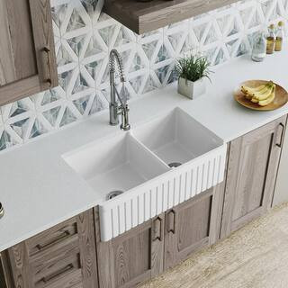 Farmhouse Apron Front Fireclay 33 in. 60/40 Double Bowl Kitchen Sink | The Home Depot