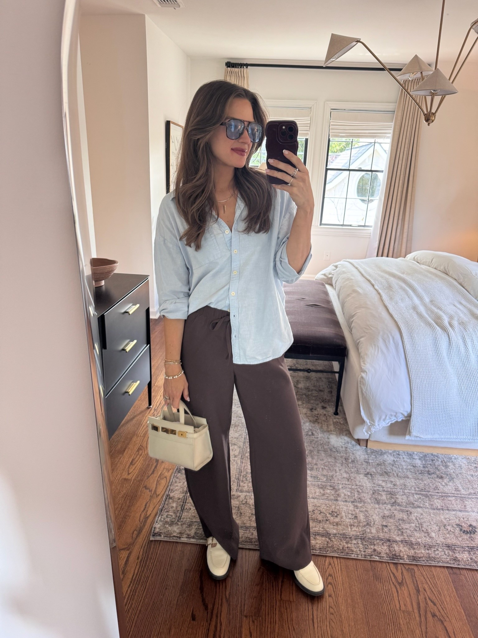 OOTD - again with the blue & brown combo I'm loving right now
*size small in top & pants*



#LTKStyleTip #LTKShoeCrush #LTKItBag