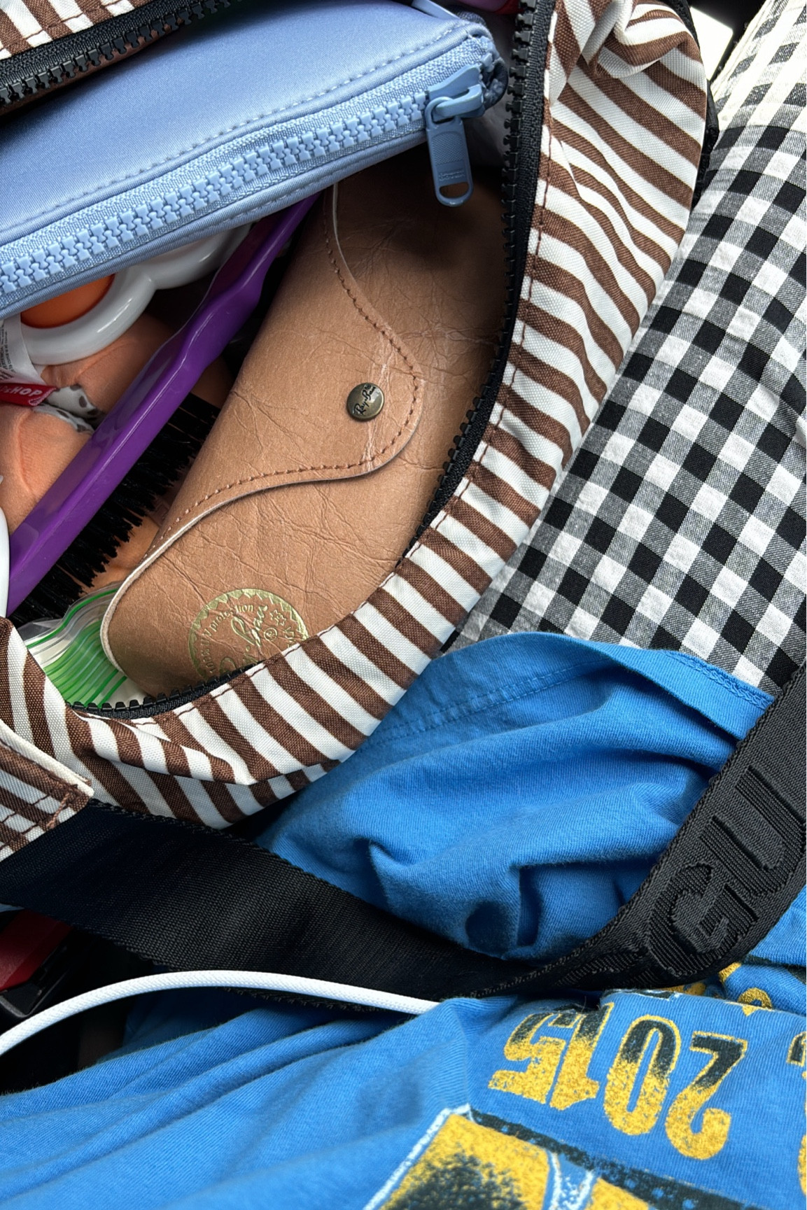 Airport fit 🫶🏻 my medium Baggu crescent can hold an unbelievable amount of stuff so it’s perfect for a trip or everyday! Wearing the gingham pants in a Large, I’m typically a medium, and one of my fav Daydreamer OS tees! They don’t have this color anymore, but I linked the white version of this tee and it’s on sale!

#LTKBaby #LTKSaleAlert #LTKTravel