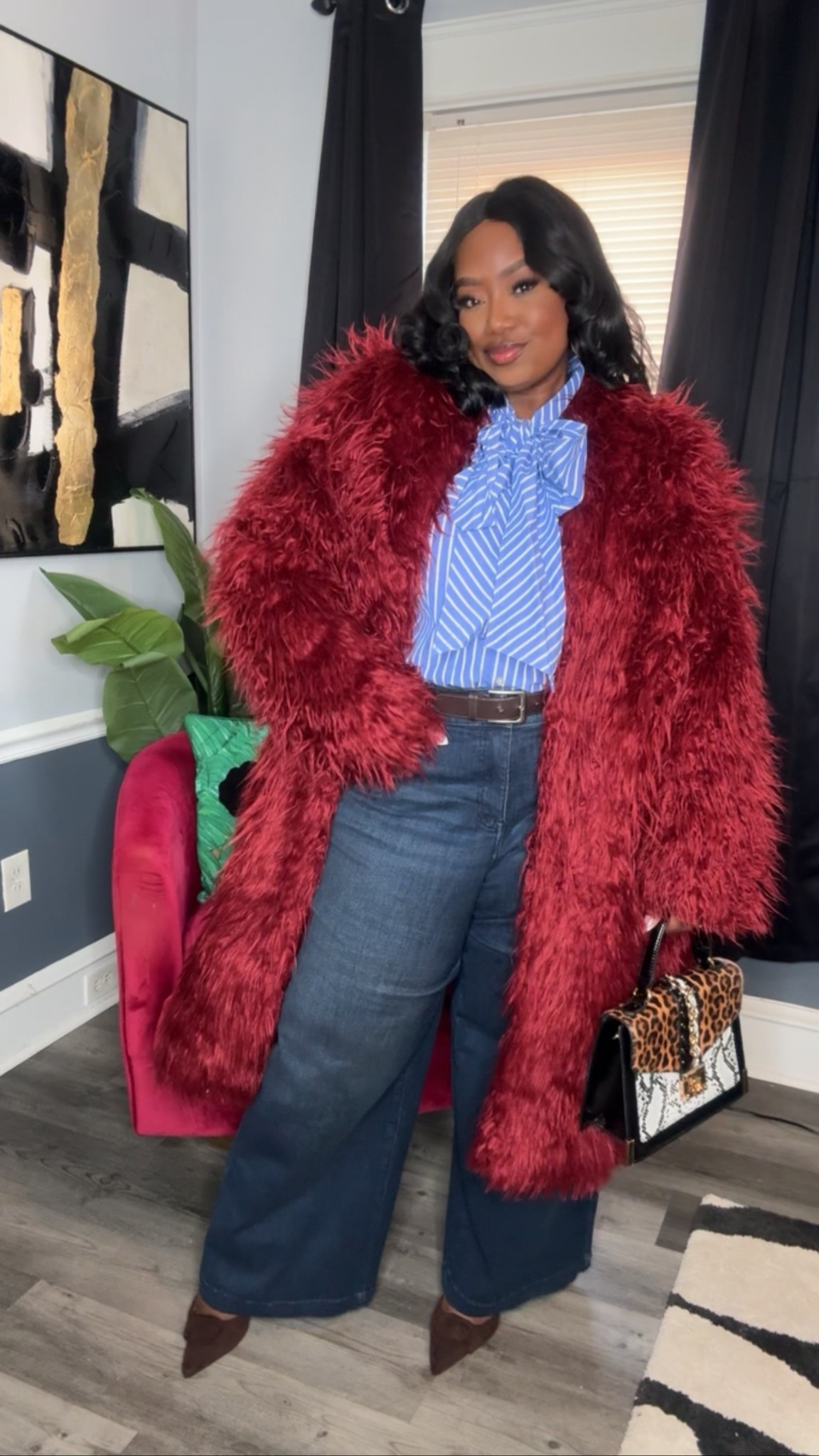 Be the best dressed girl!
Top: XXL
Jeans: 18
Similar coat is linked 