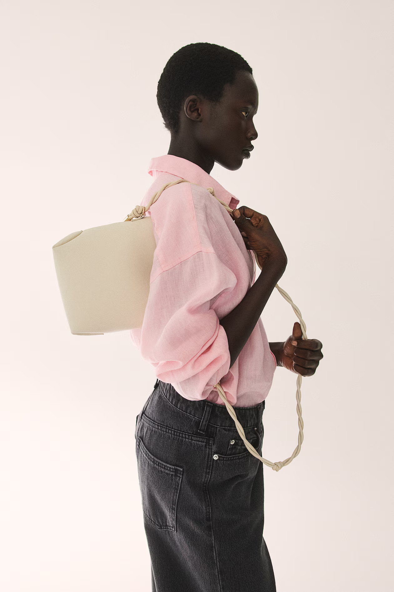 Crossbody-Tasche mit Knotendetail - Hellbeige - Ladies | H&M AT | H&M (DE, AT, CH, NL, FI)