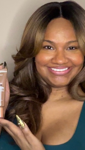 #GiftedByLOrealParis @lorealparis 
New Lumi Glotion All-in-One Glow
Enhancer & Tinted Moisturizer can do it all!
When I saw that Teyana Taylor’s makeup artist uses this product for her red carpet glow I knew this would be a hit! 💃🏽🔥 Primer, contour, highlight, and moisturizer that will leave your skin radiant and glowing from head to toe. Perfect for your face and body. I used 903 Medium Glow & 904 Deep Glow to achieve this look!
#HCMxLumiGlotion #Makeup #Glow #FYP

#LTKBeauty #LTKgrwm #LTKSpringSale